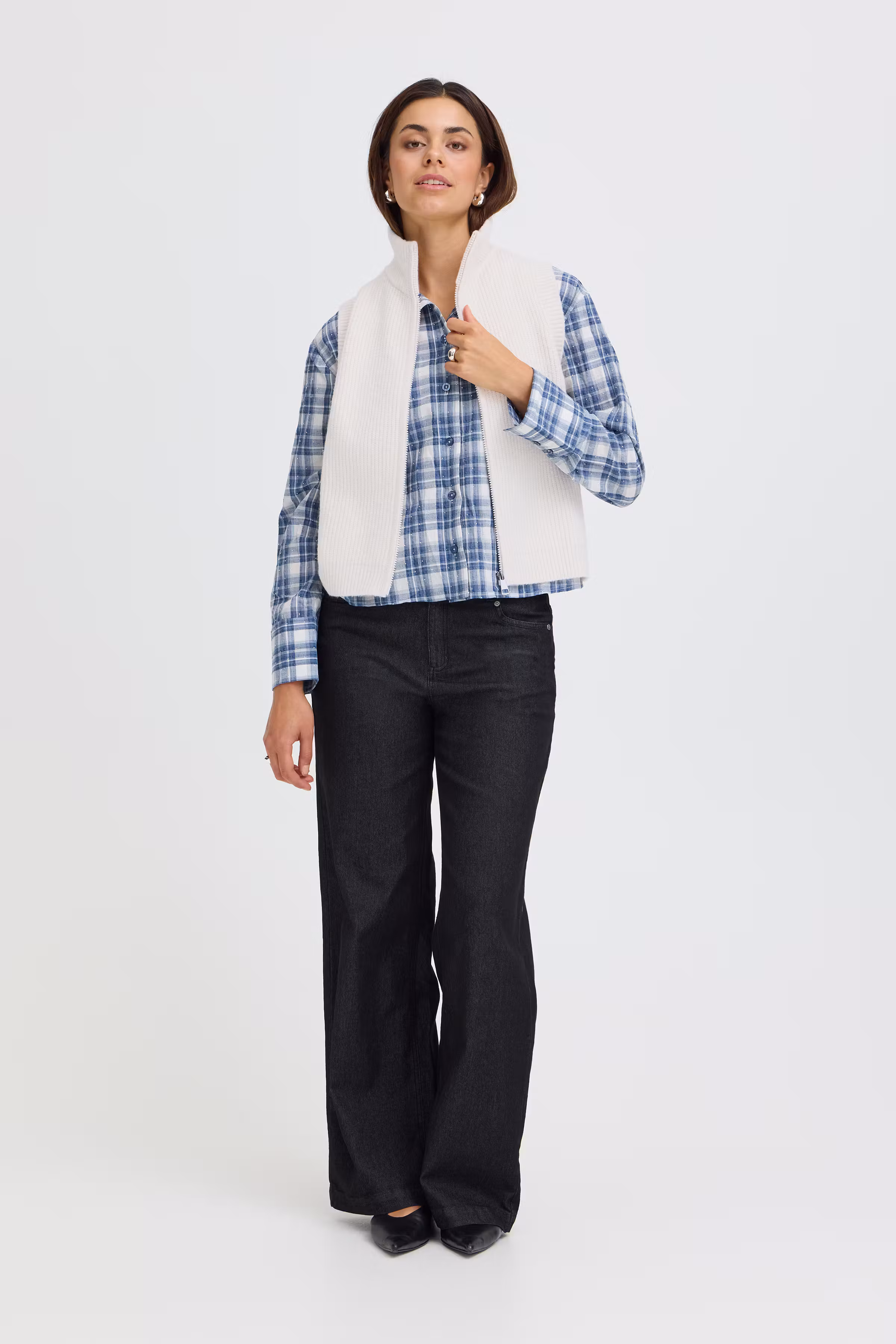FRVINEA Vest LOOKBOOK FRONT 20618426-110701