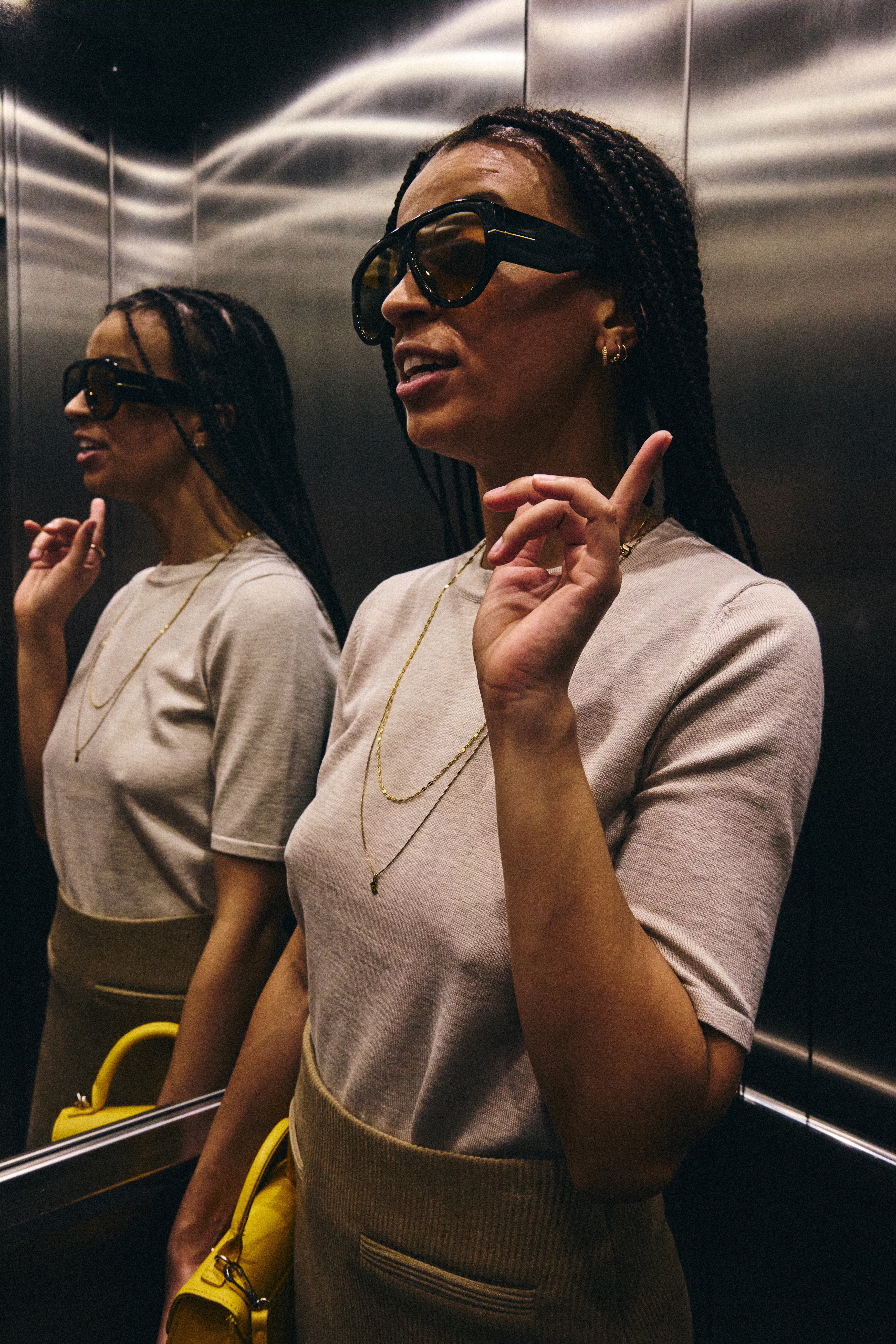 IHLULS Pullover LOCATION NONE 20125816-1304011