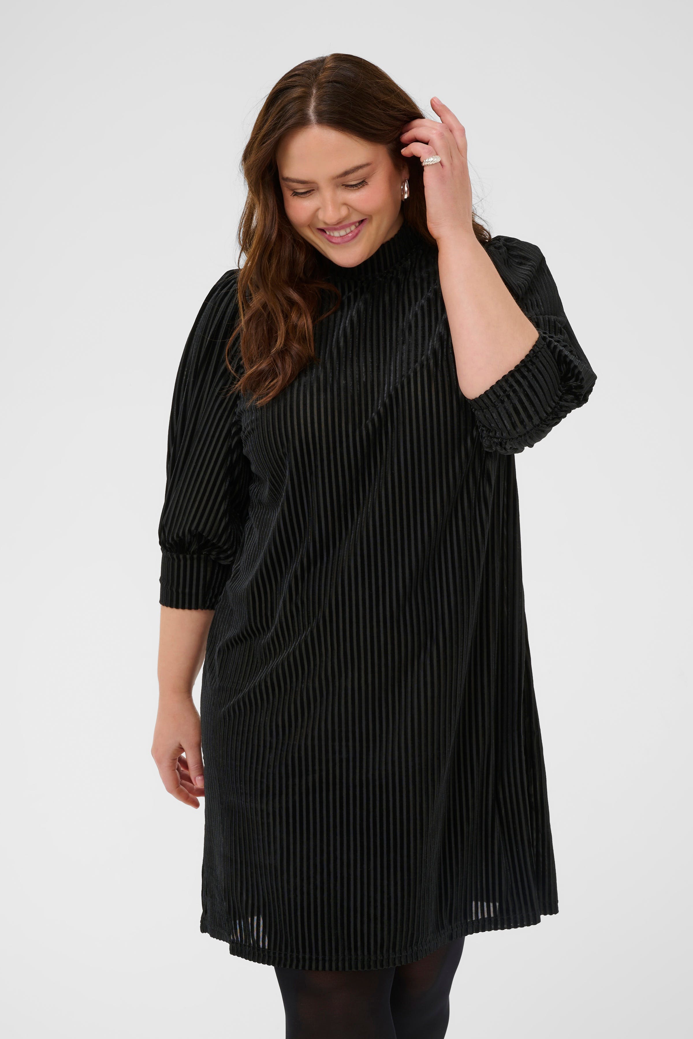 KCcacanna Velourkjole LOOKBOOK FRONT 10581209-106480