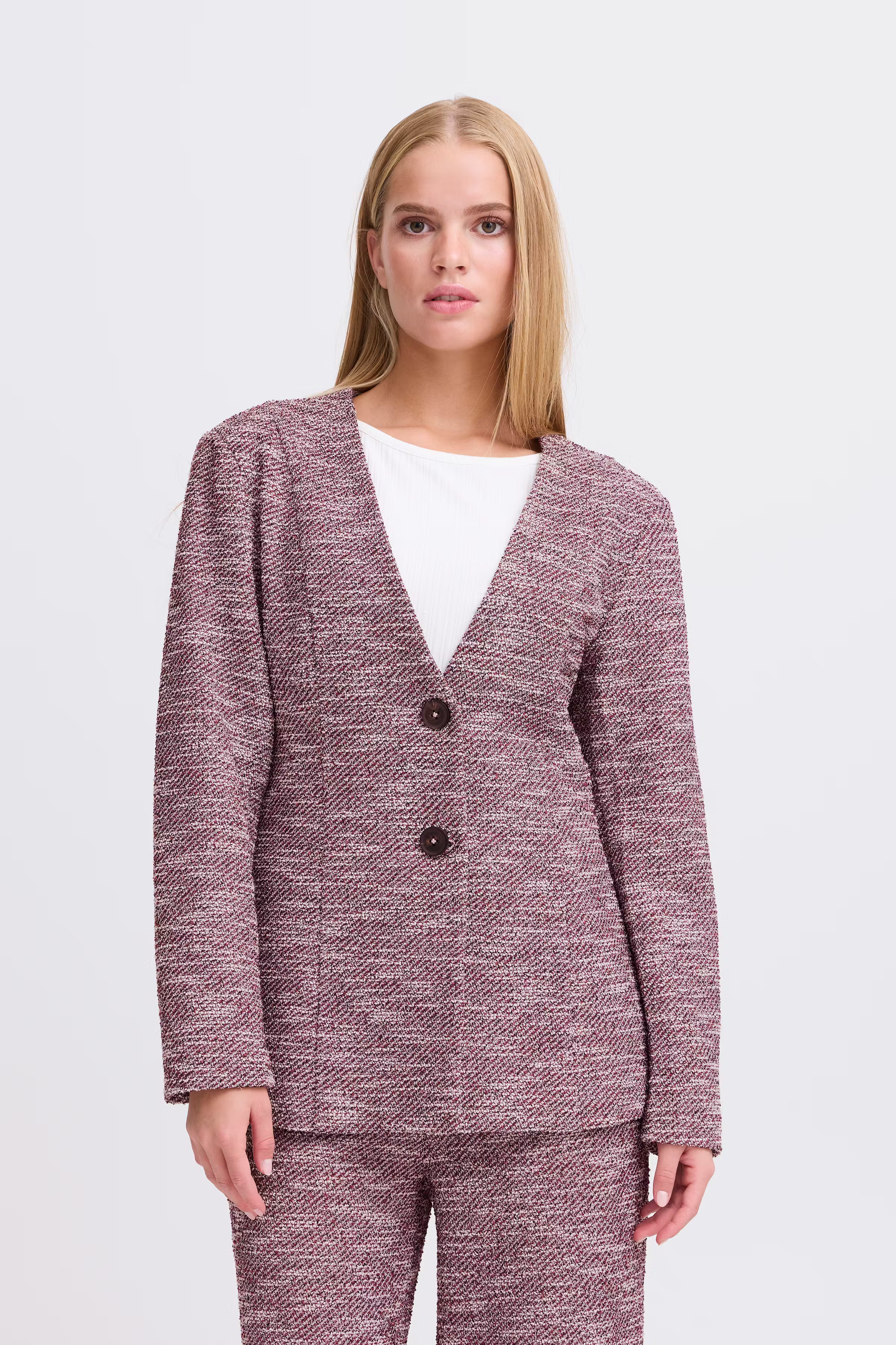 IHKATE CHECLÉ Blazer LOOKBOOK FRONT 20122526-204150