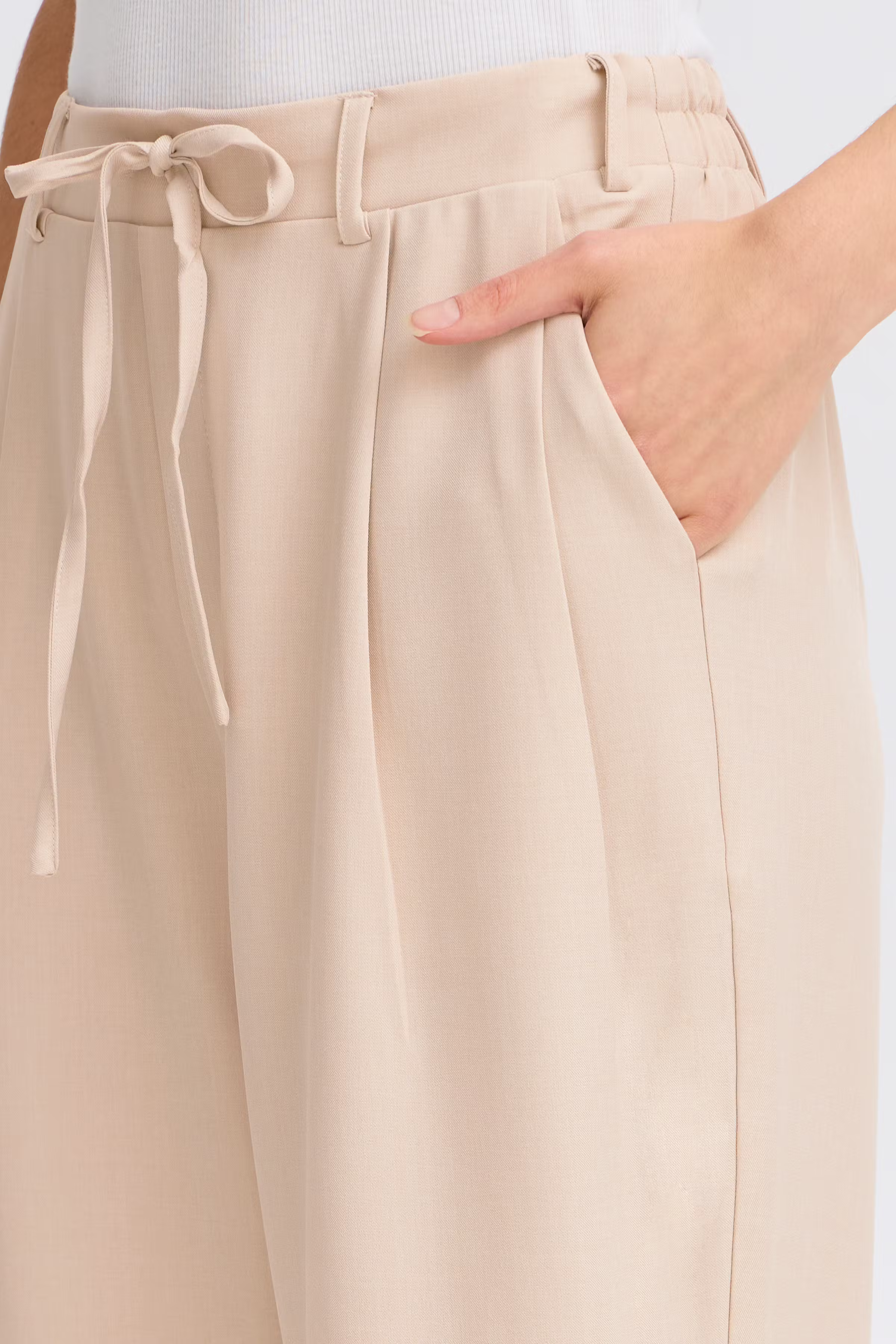 FRMAREENA Trousers LOOKBOOK DETAIL 20615850-1513061