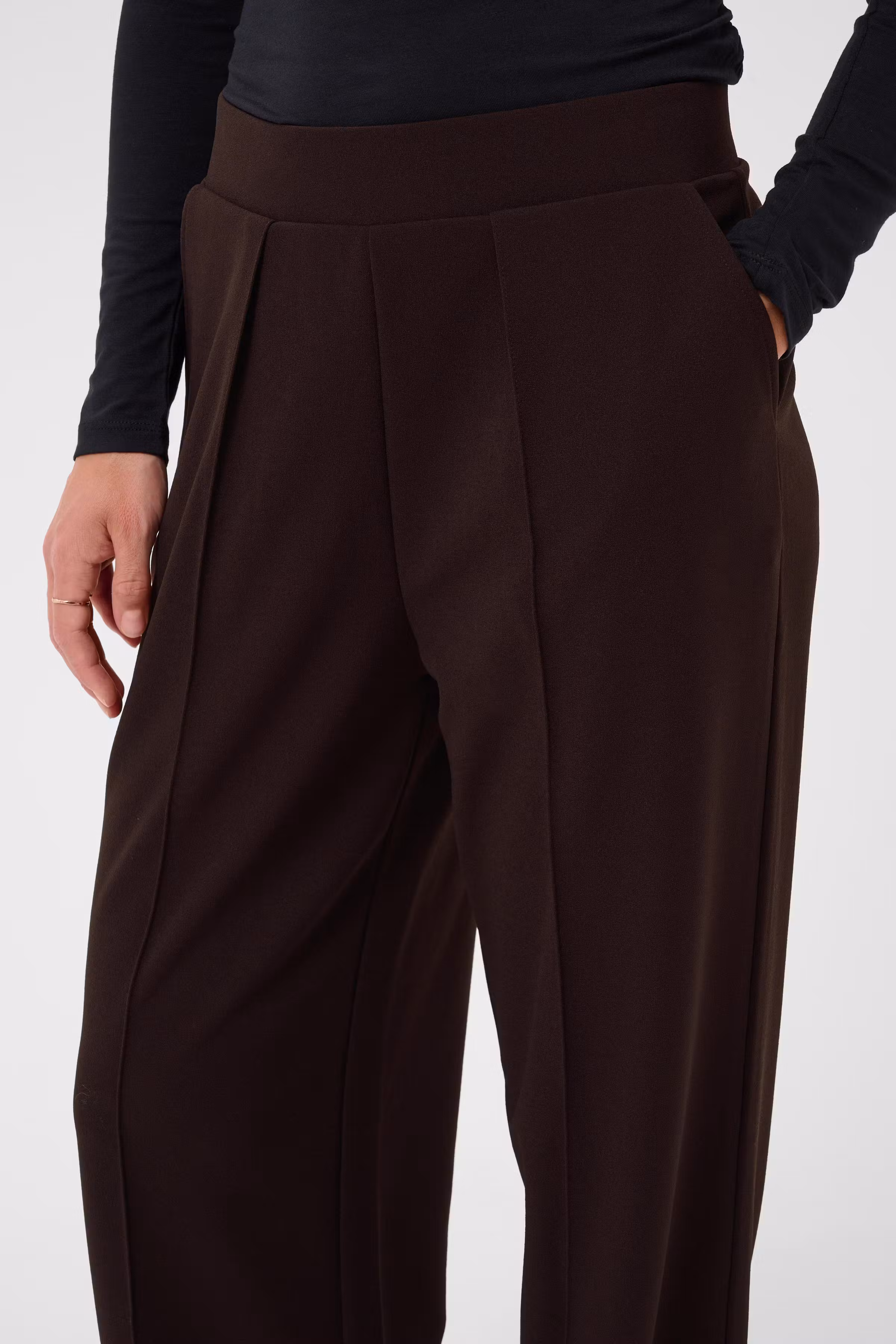CRSiki Pantalon LOOKBOOK DETAIL 10613571-191110
