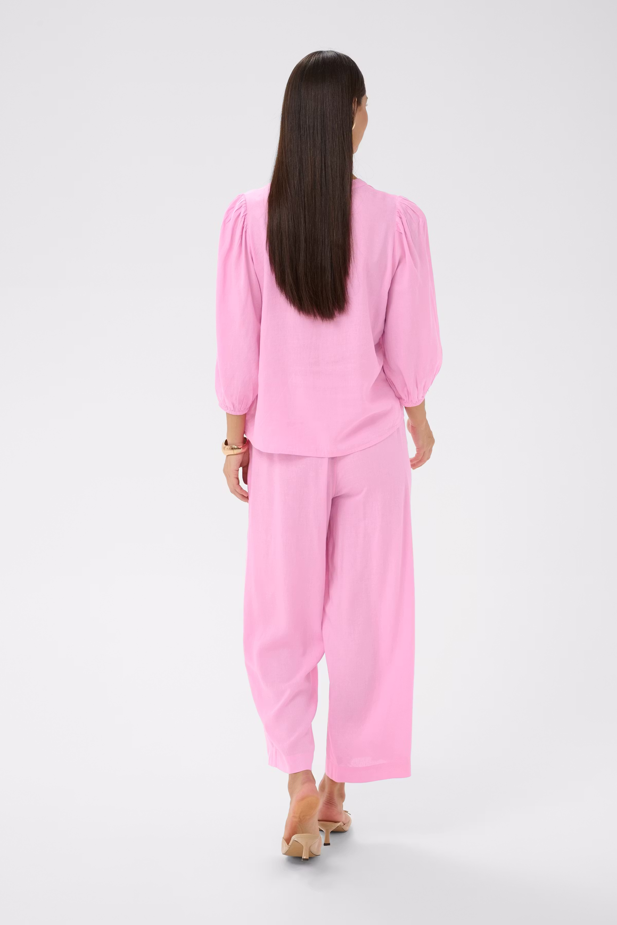 KAmilia Blus LOOKBOOK BACK 10511457-152218