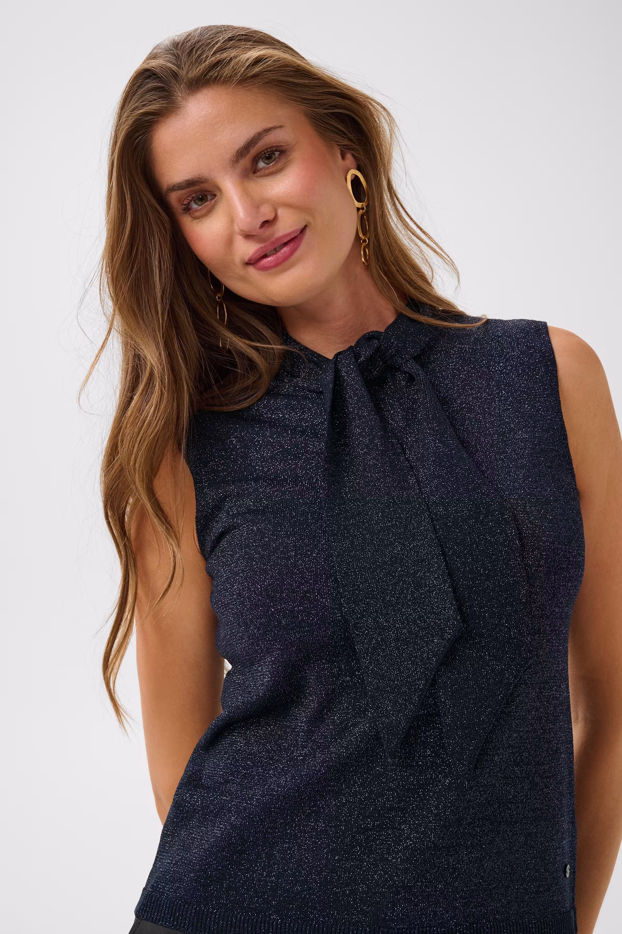 CRZaria Pullover LOOKBOOK DETAIL 10615549-193924