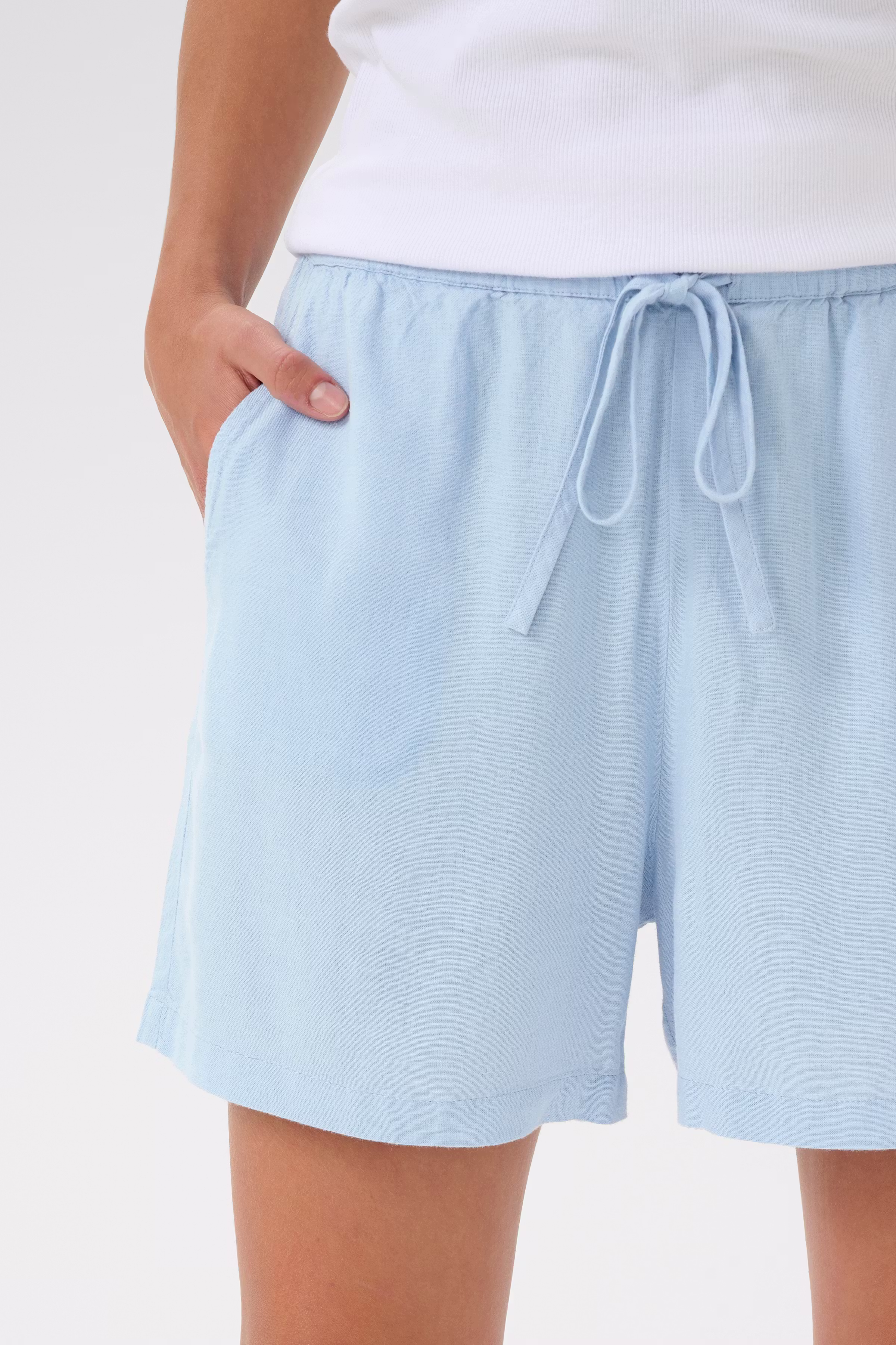 KAmilia Linen Shorts LOOKBOOK DETAIL 10510352-164016