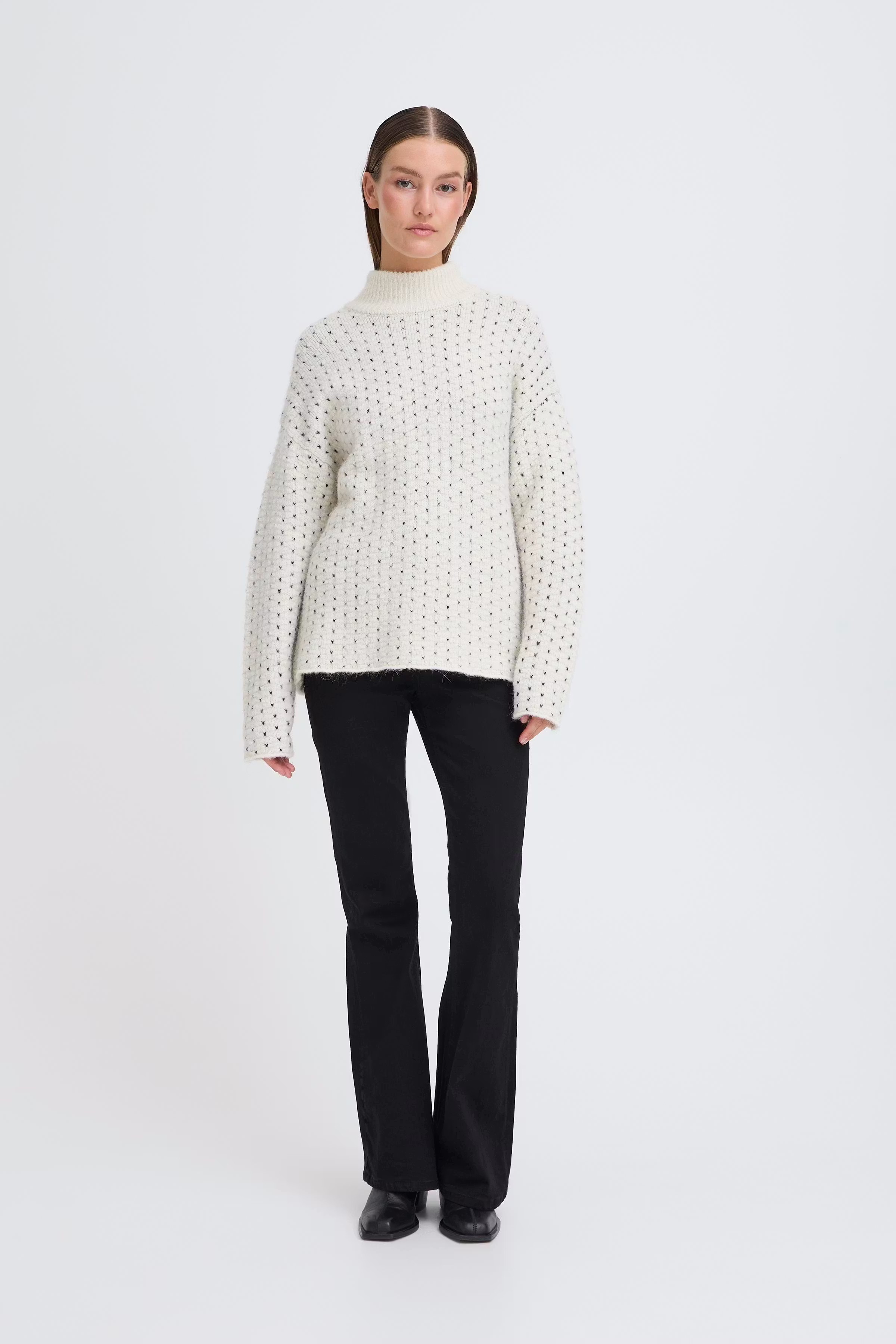 IHKAMARA Pullover LOOKBOOK FRONT 20124488-900005047