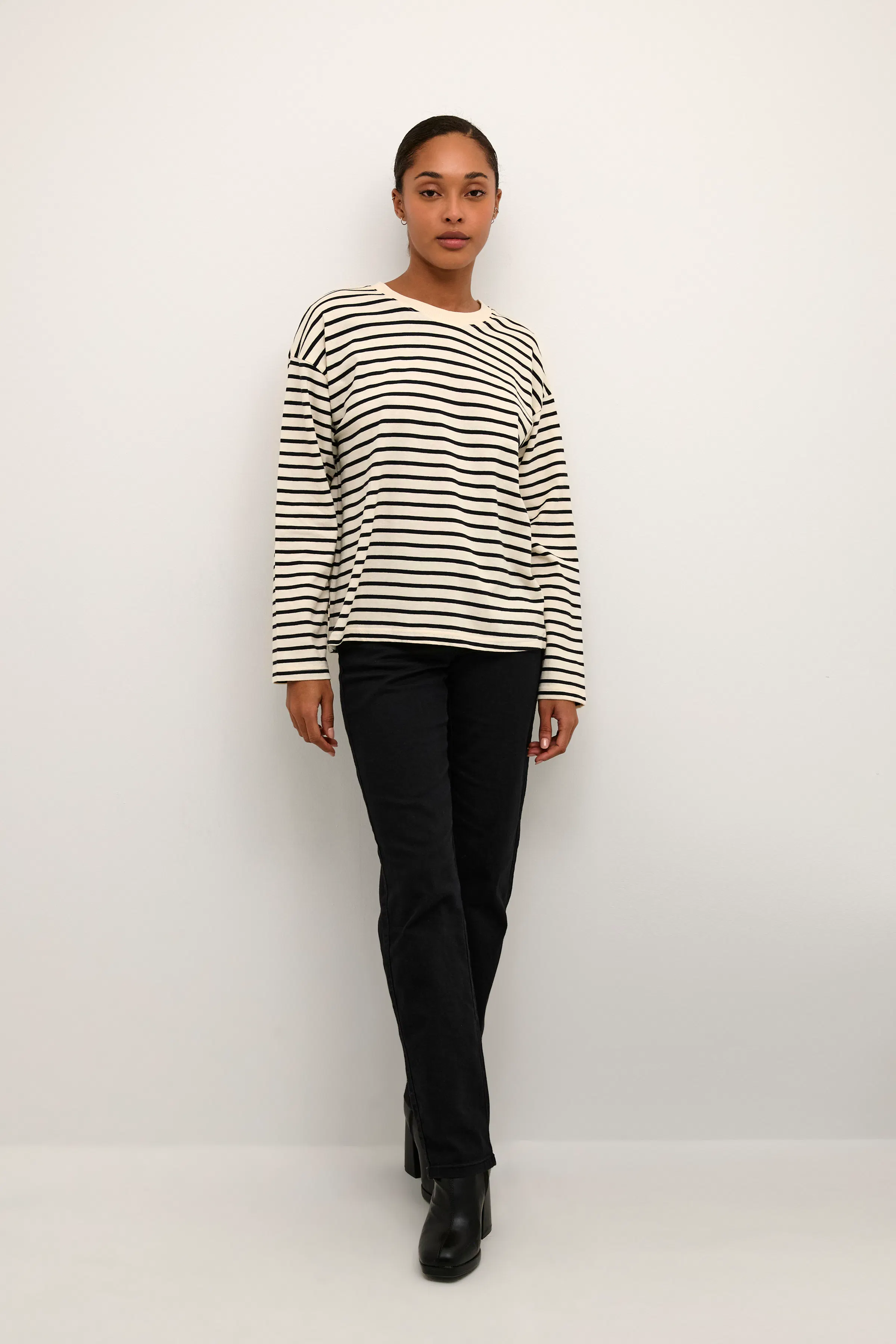 KAwinny T-shirt LOOKBOOK FRONT 10507727-104655