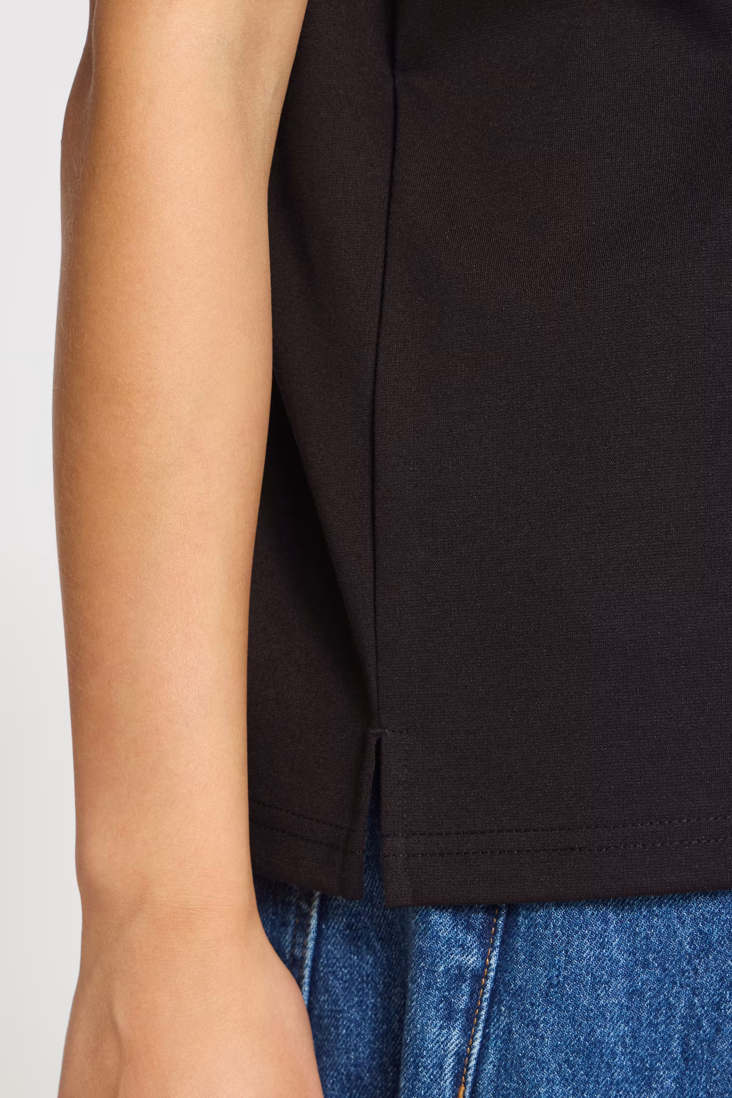 IHKATE T-shirt LOOKBOOK DETAIL 20122223-194008