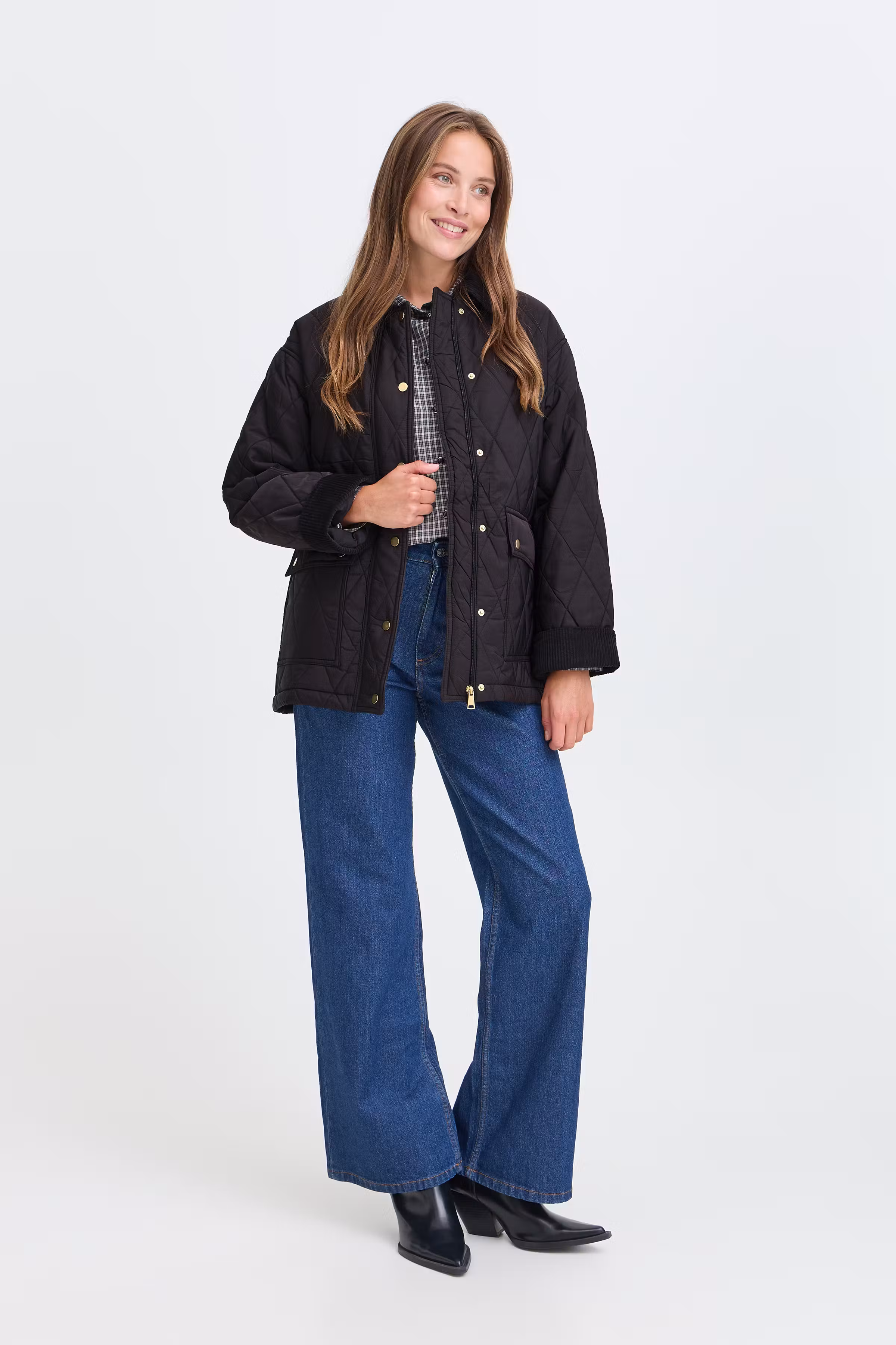BYBELLINI Yttertøy LOOKBOOK FRONT 20819092-194008