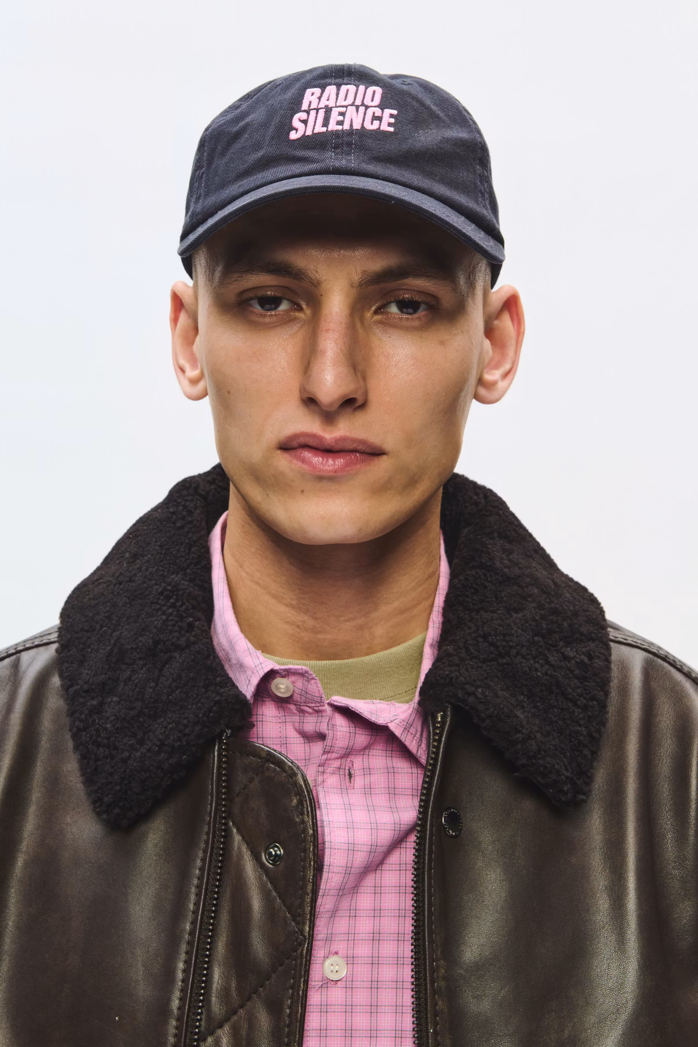 WWRadio Kappe LOOKBOOK DETAIL 30252249-194305