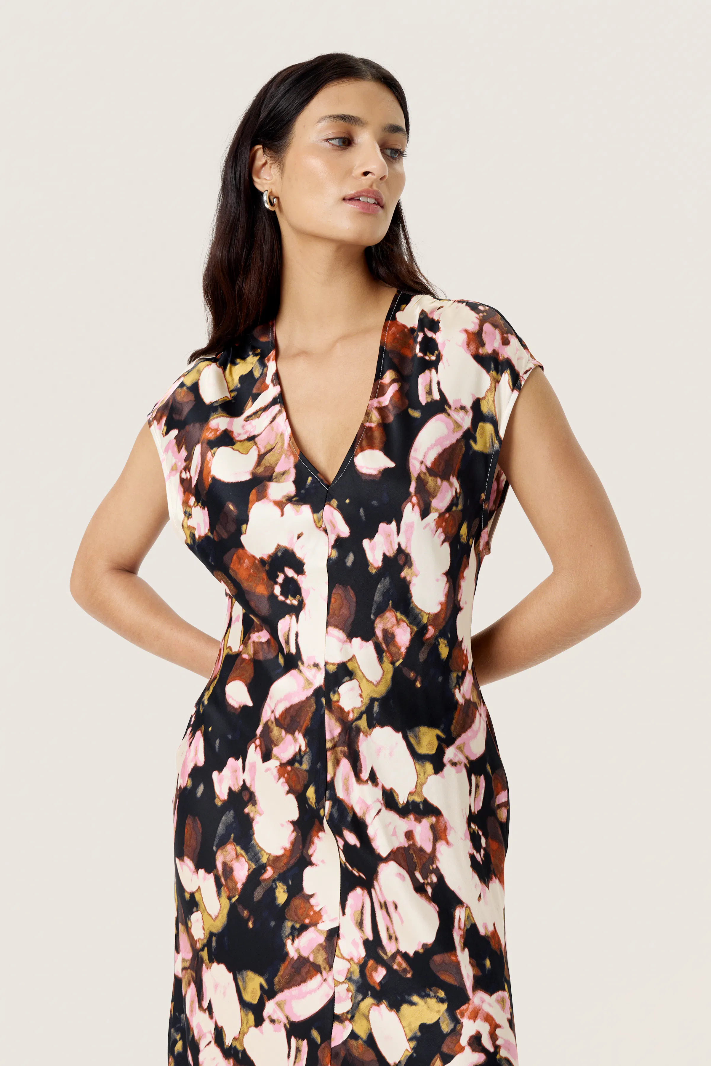 SLCinna Dress LOOKBOOK FRONT 30408638-304164