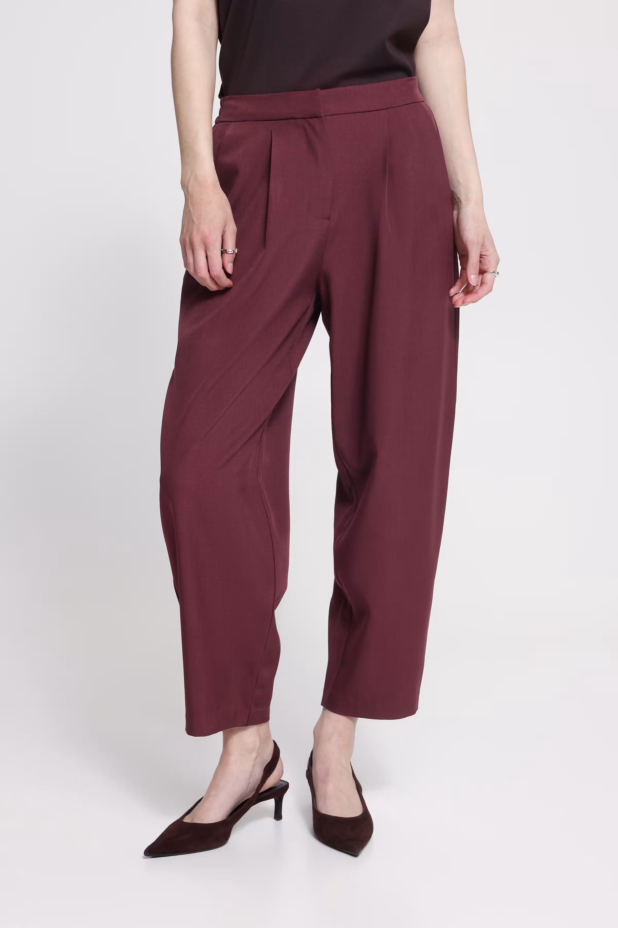 IHFAVA Barrel Bukser LOOKBOOK FRONT 20125681-1916271