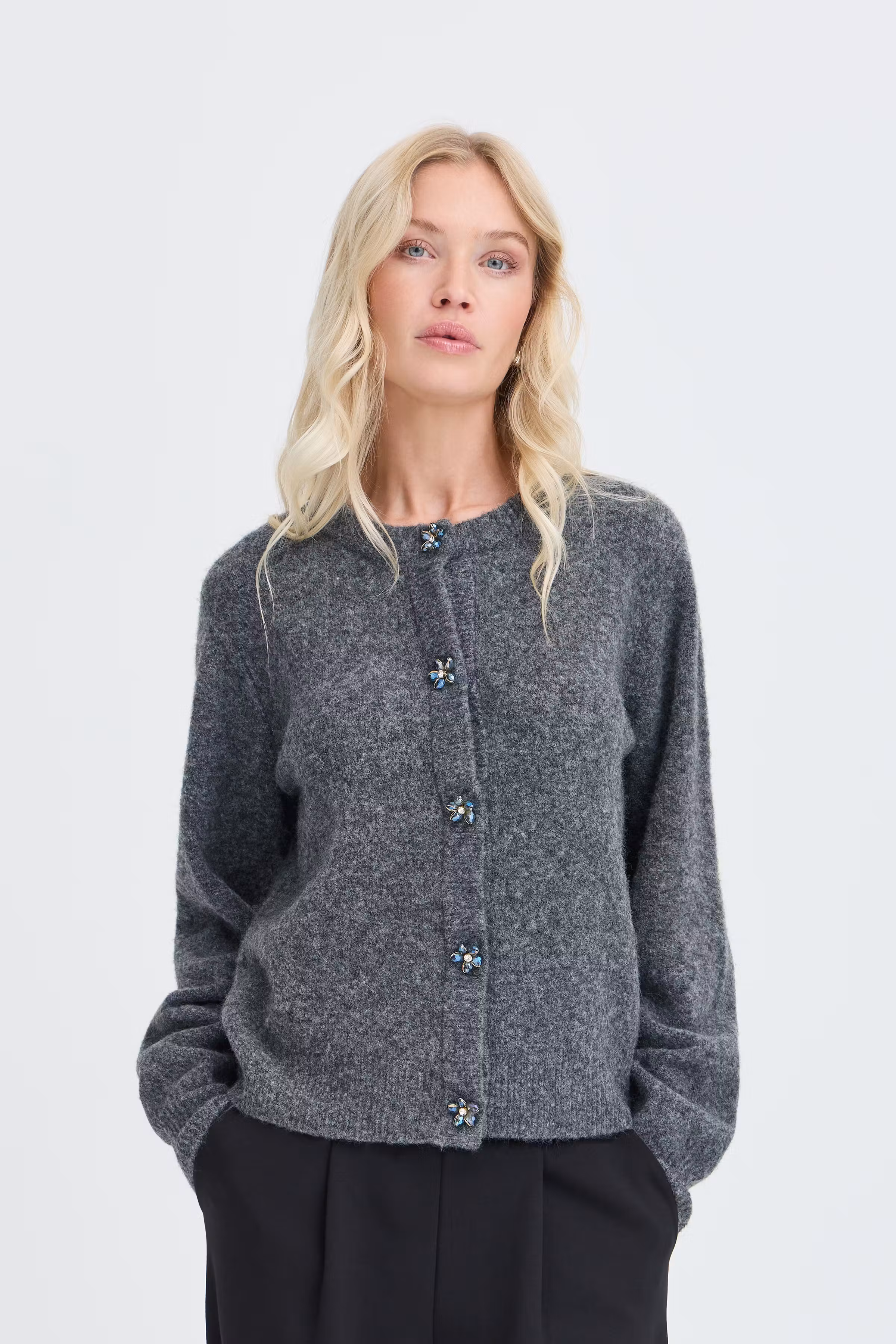 BYOMEA Cardigan LOOKBOOK FRONT 20819510-200456