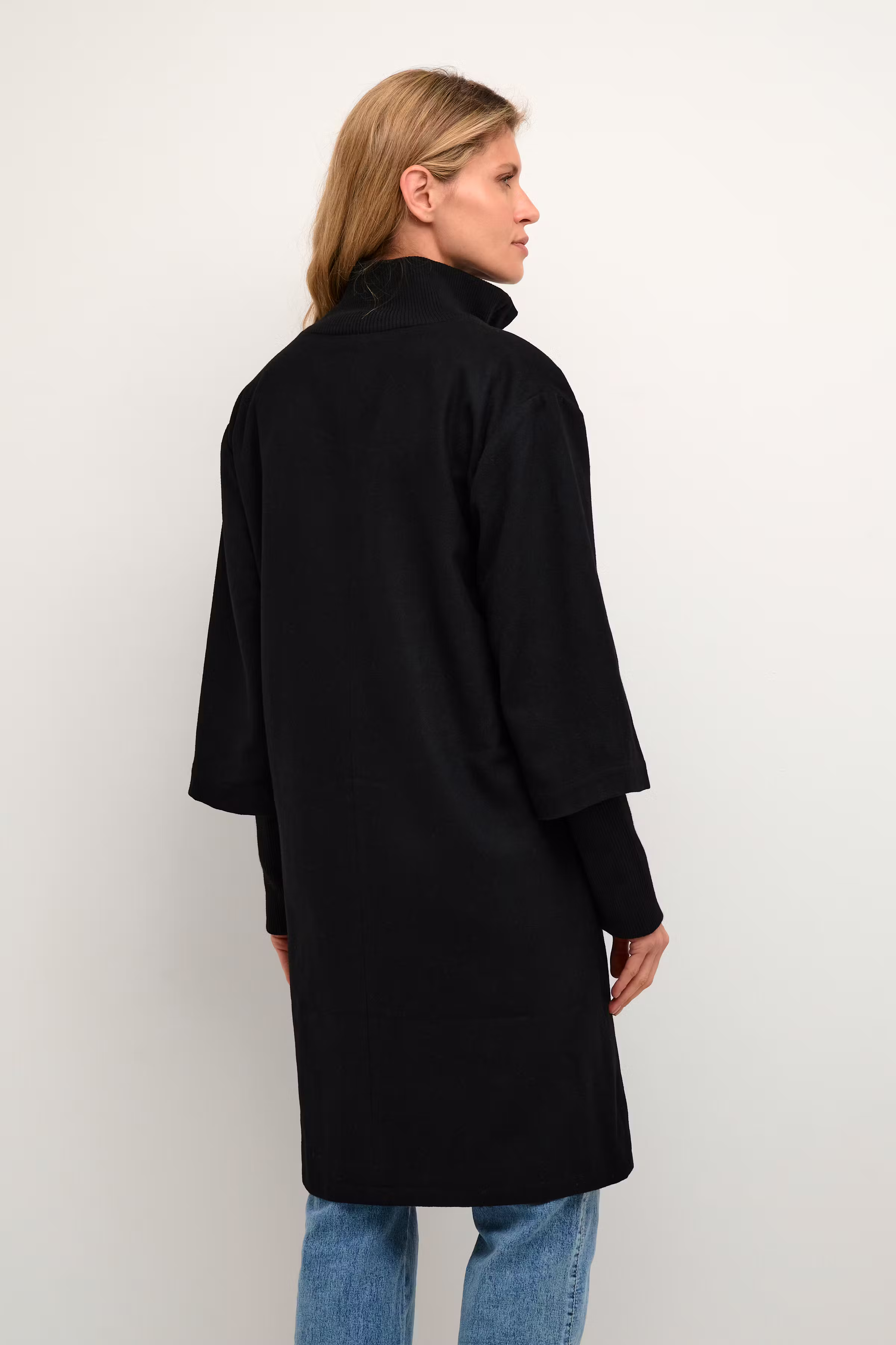 BPgloria Mantel LOOKBOOK BACK 10590529-100121B