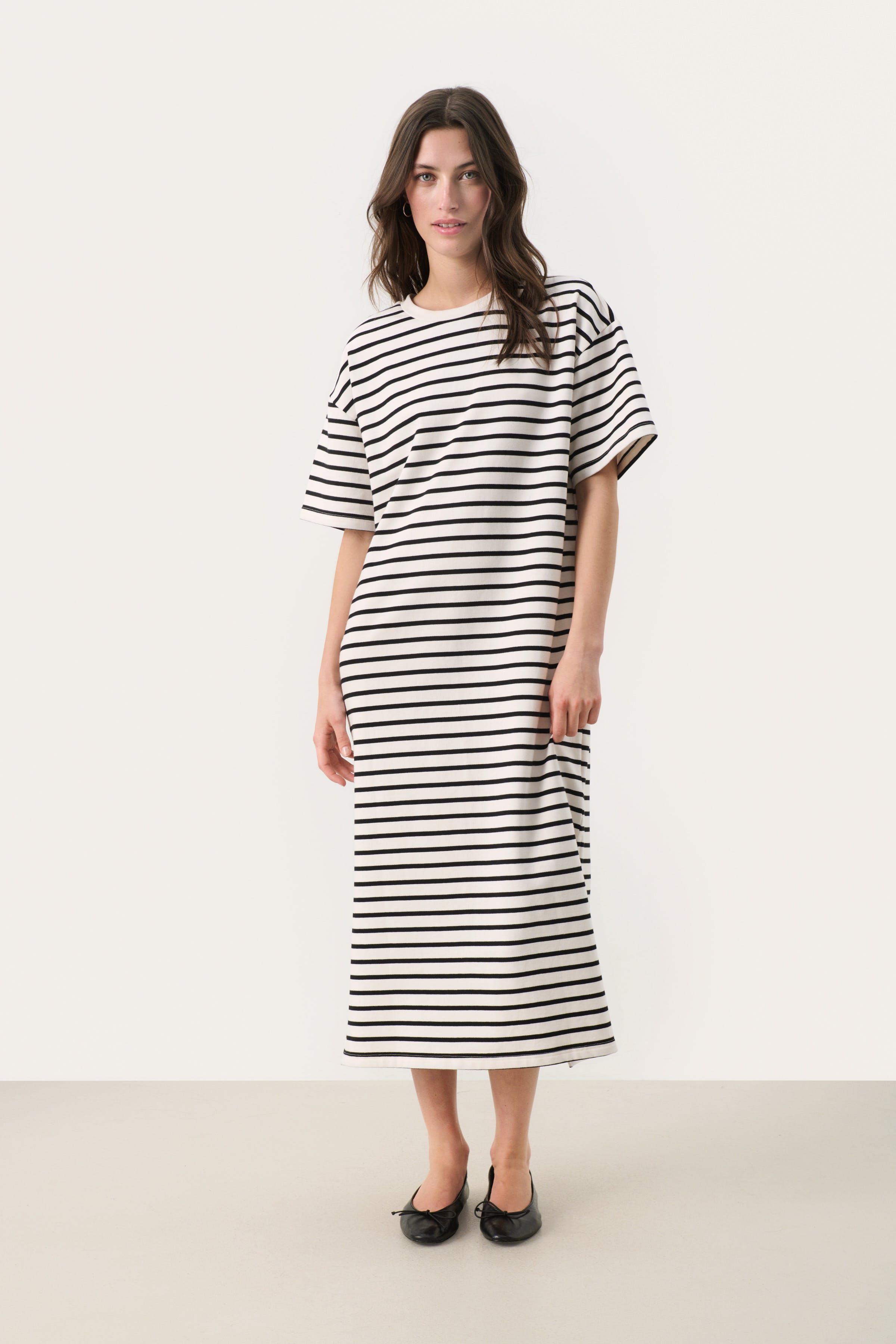 TiraPW Dress LOOKBOOK FRONT 30309840-303971