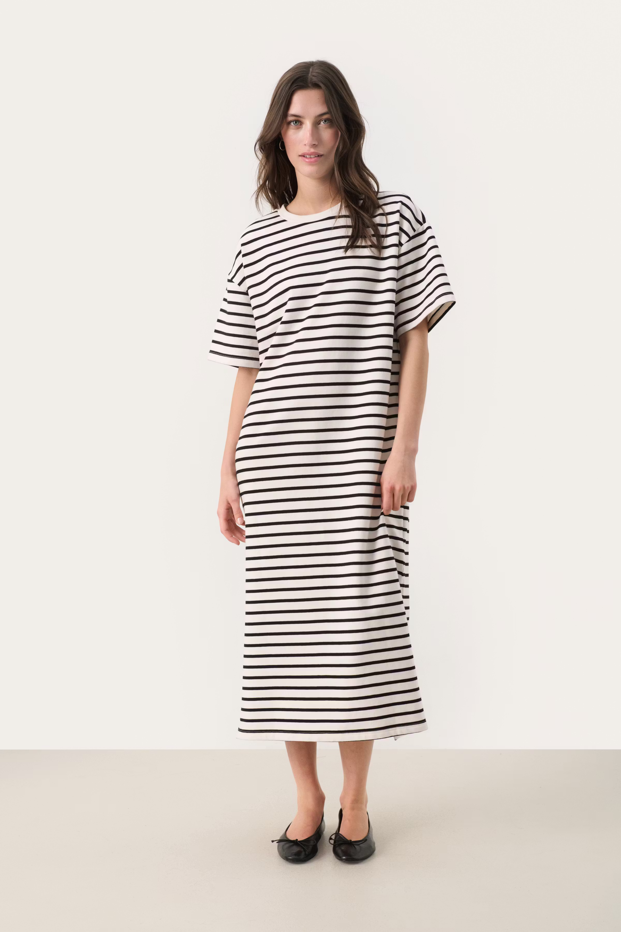 TiraPW Kjole LOOKBOOK FRONT 30309840-303971