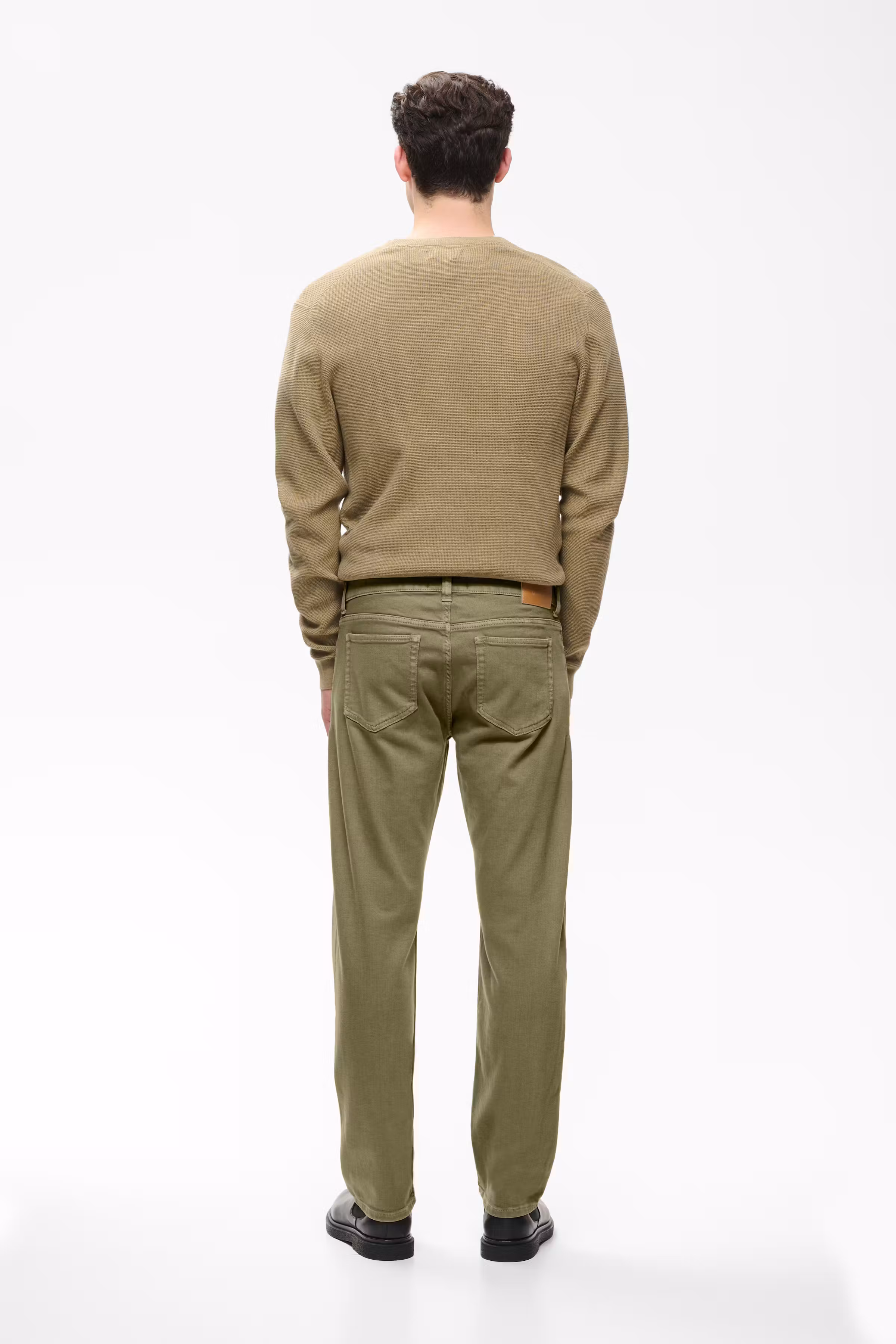 MAMike Hose LOOKBOOK BACK 30209153-170510