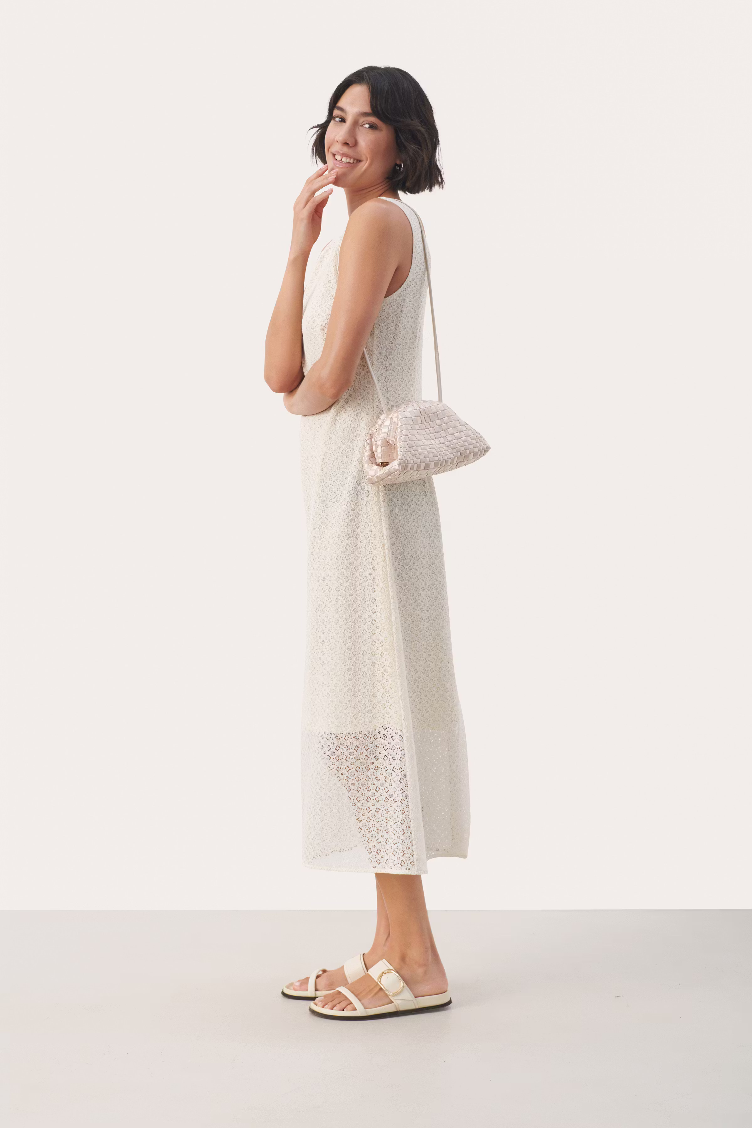 EveleenPW Long lace dress LOOKBOOK BACK 30308487-114801