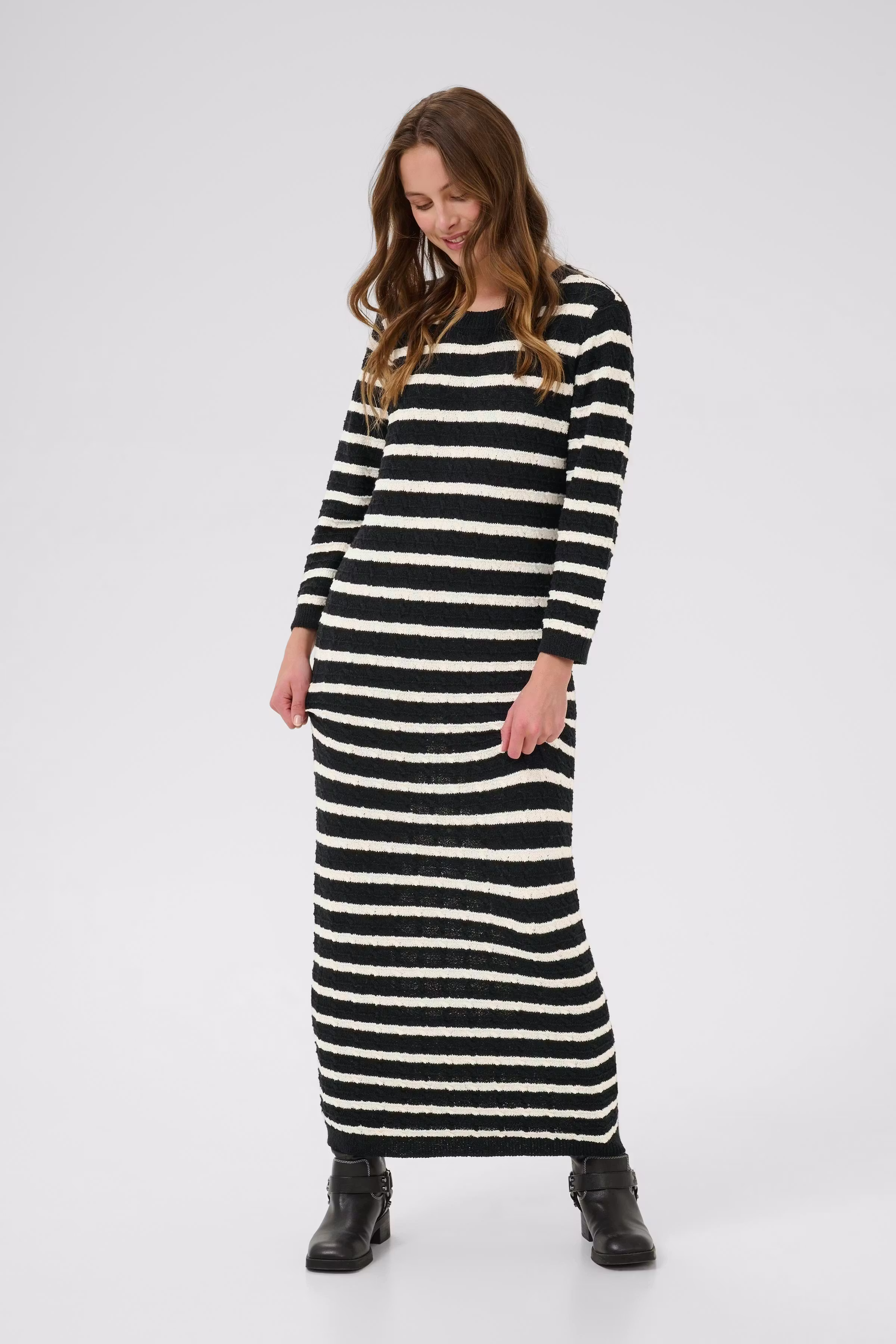 CUursula Klänning LOOKBOOK FRONT 50112062-107926