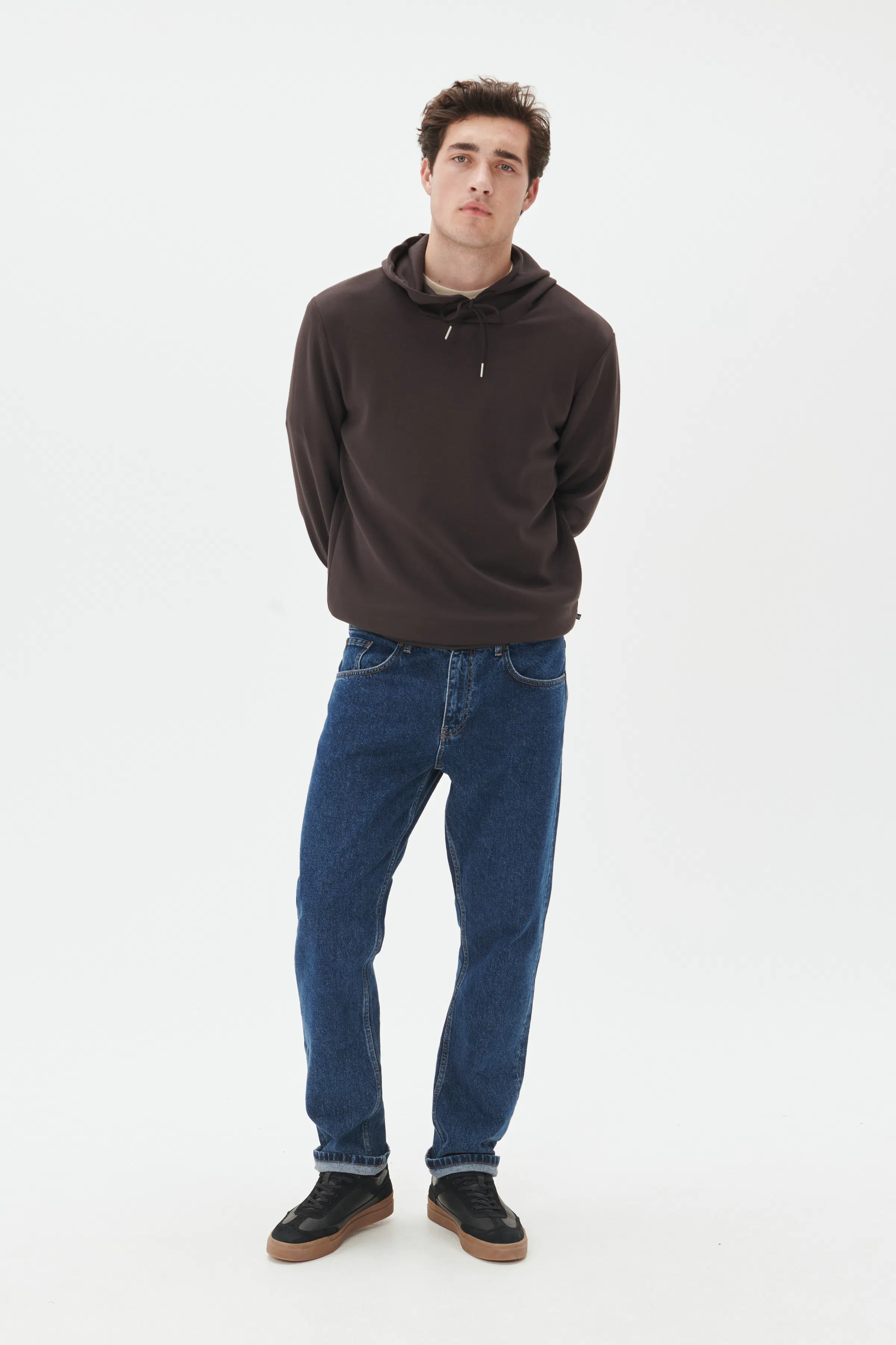 MAteo Sweatshirt LOOKBOOK FRONT 30206232-191103