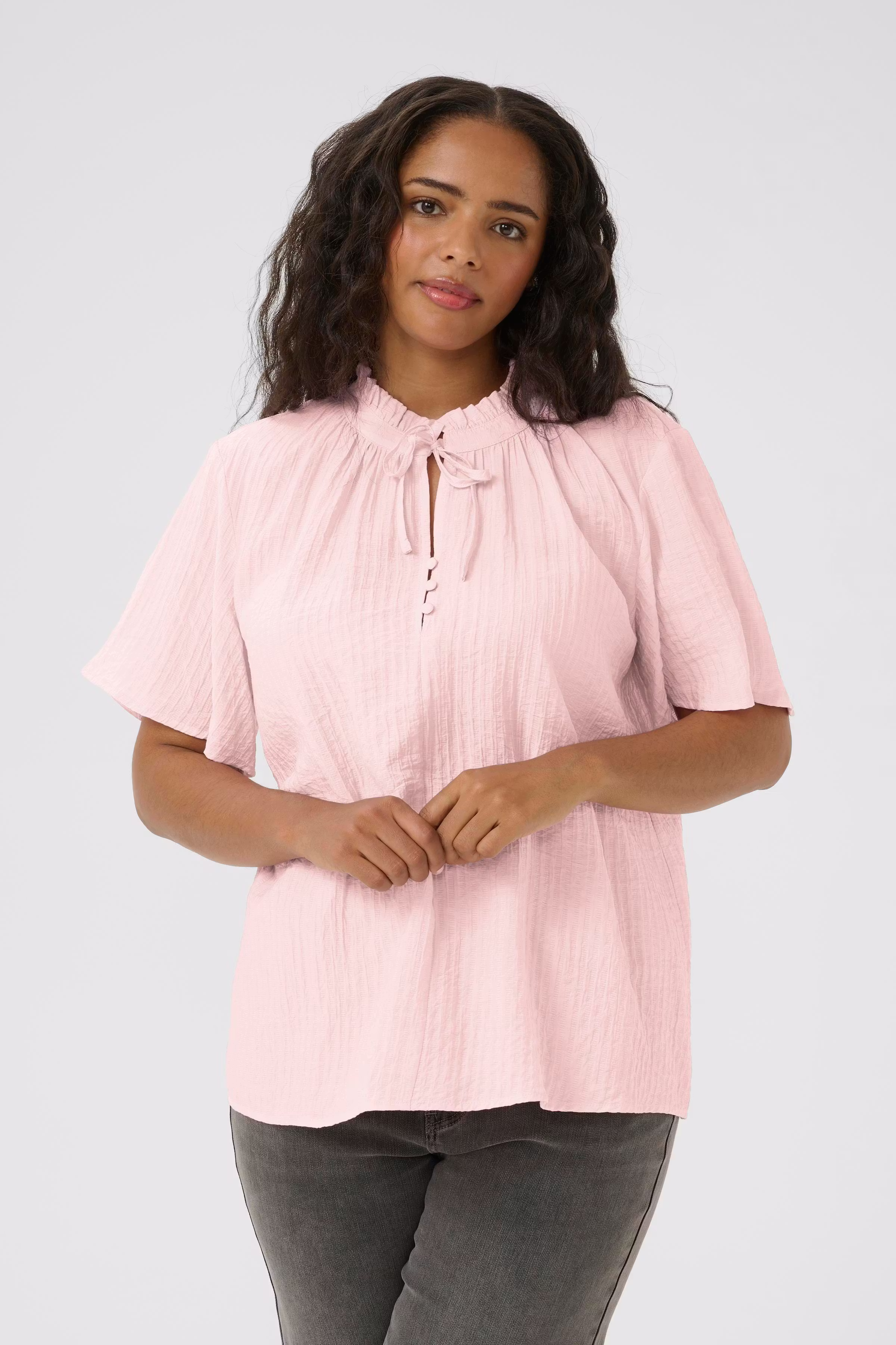 KClisana Blouse LOOKBOOK FRONT 10583412-141905