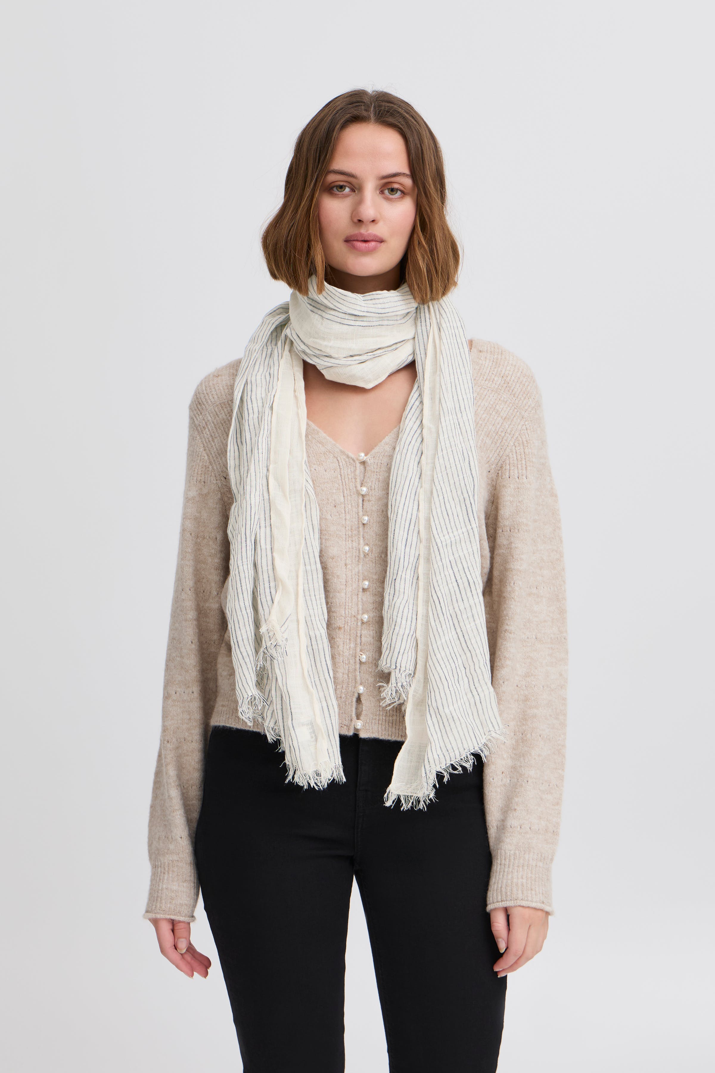 IAPERNILLA Scarf LOOKBOOK FRONT 20122649-193933