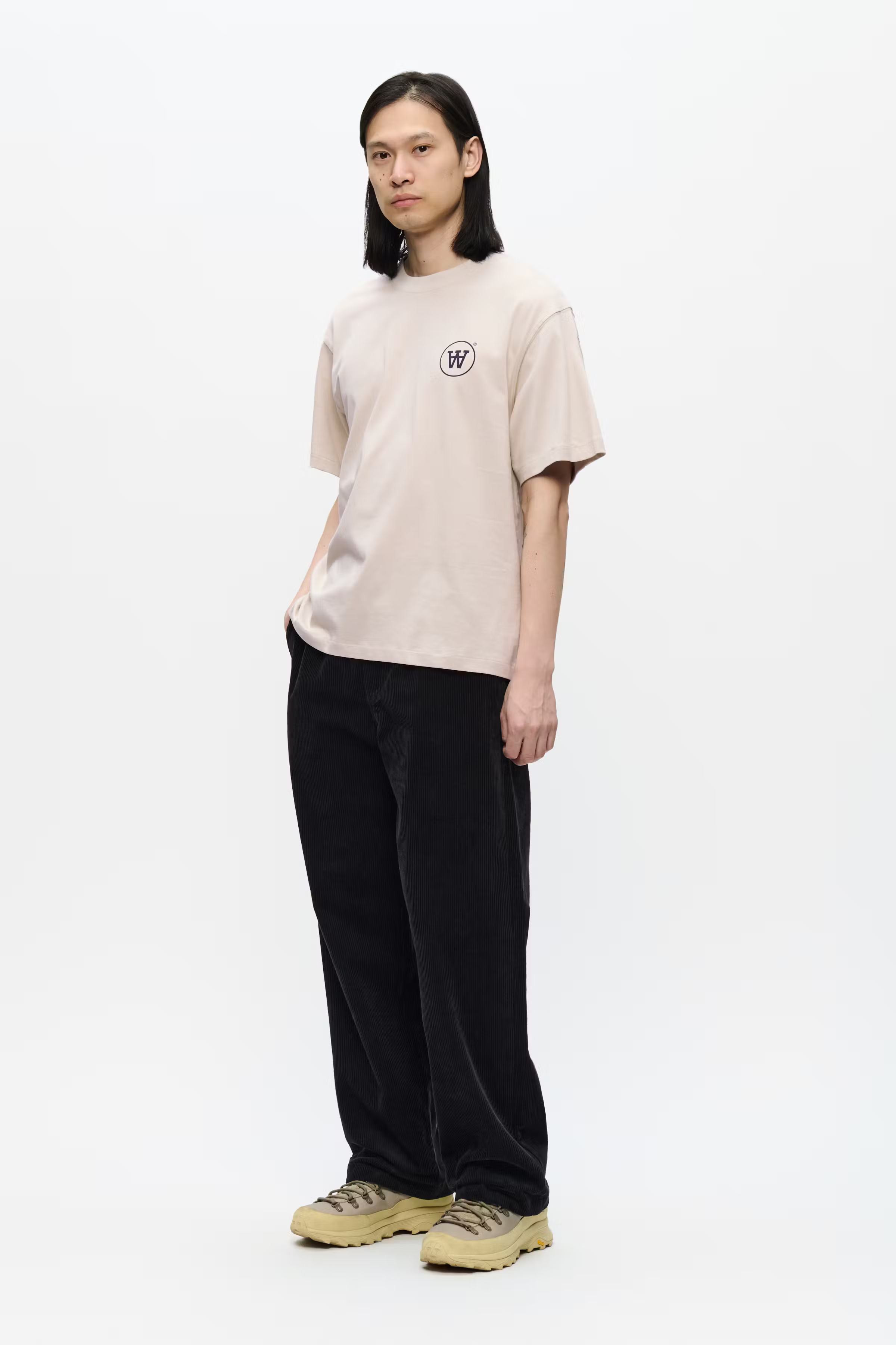 WWLiam T-shirt LOOKBOOK FRONT 30251548-144500
