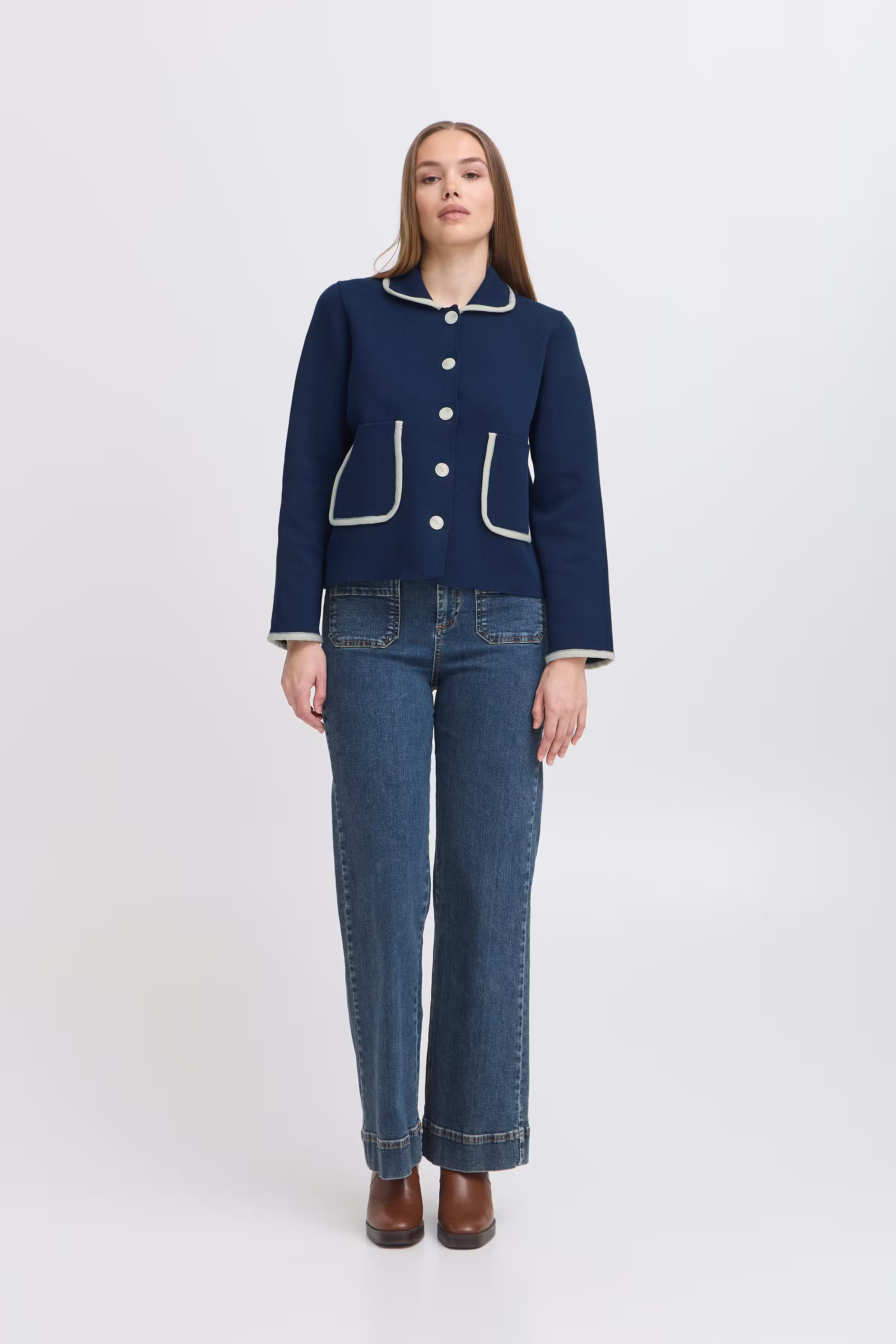 IRUMA Cardigan LOOKBOOK FRONT 20124062-193831