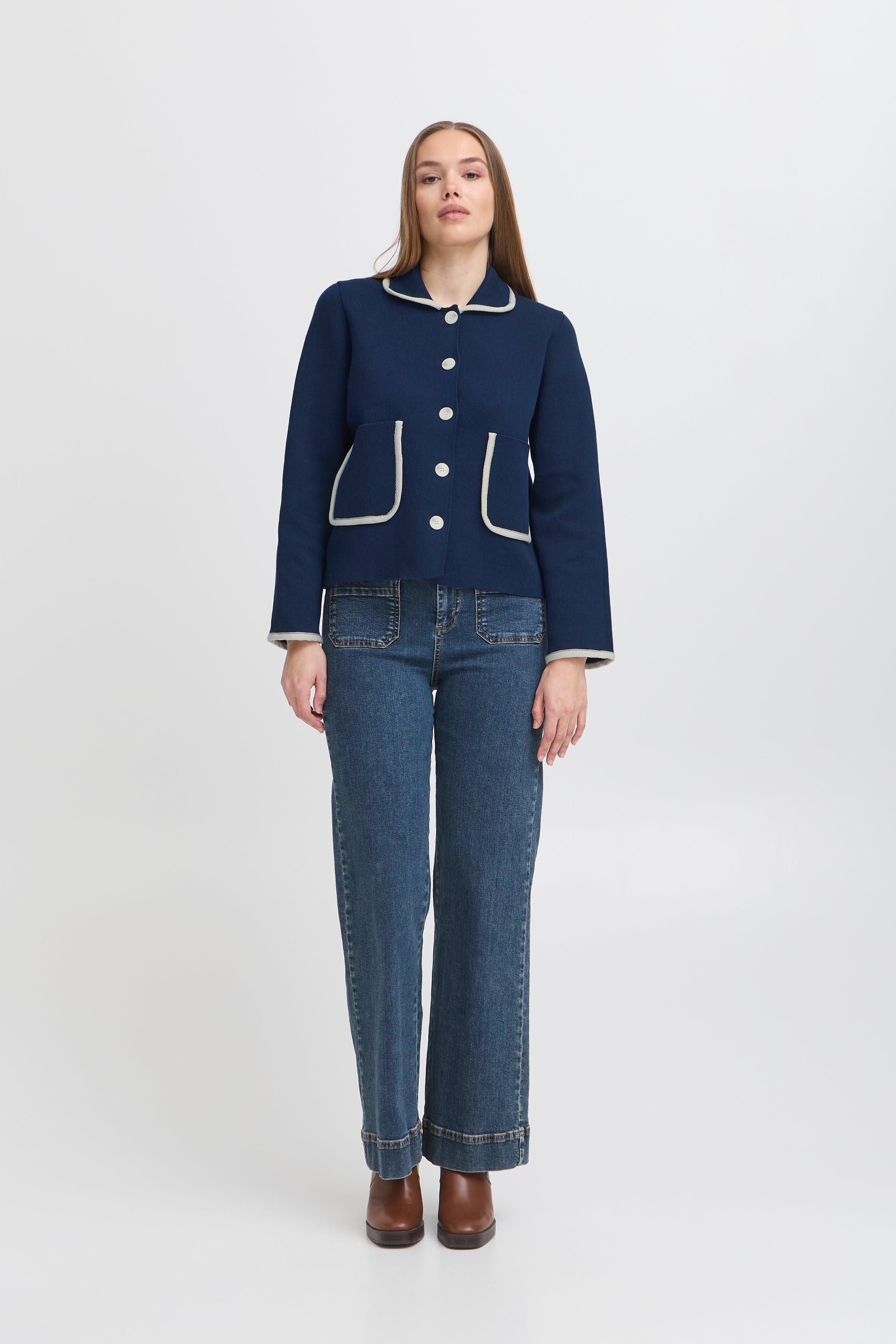 IRUMA Cardigan LOOKBOOK FRONT 20124062-193831