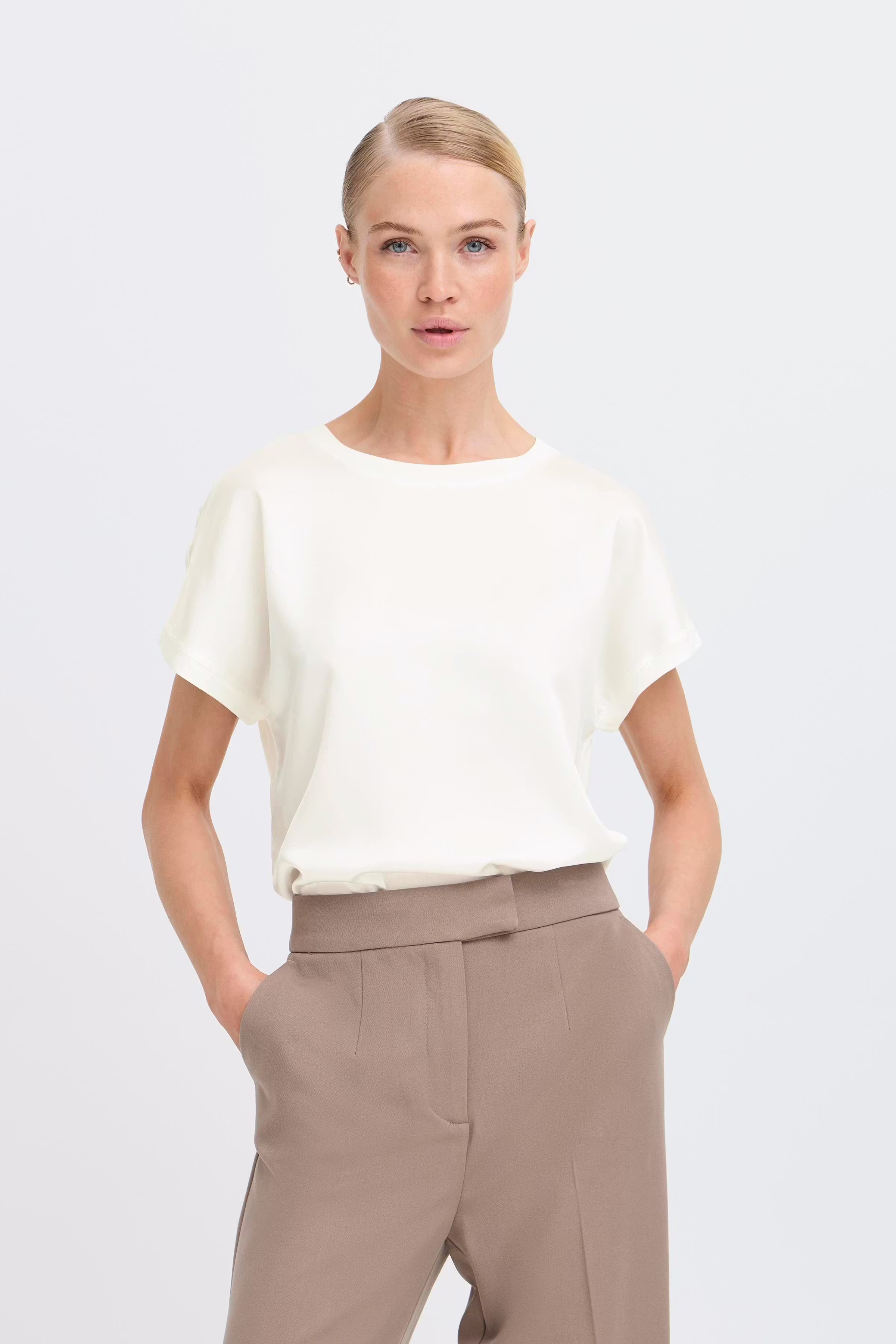 BYSELITA T-shirt LOOKBOOK FRONT 20817186-114300