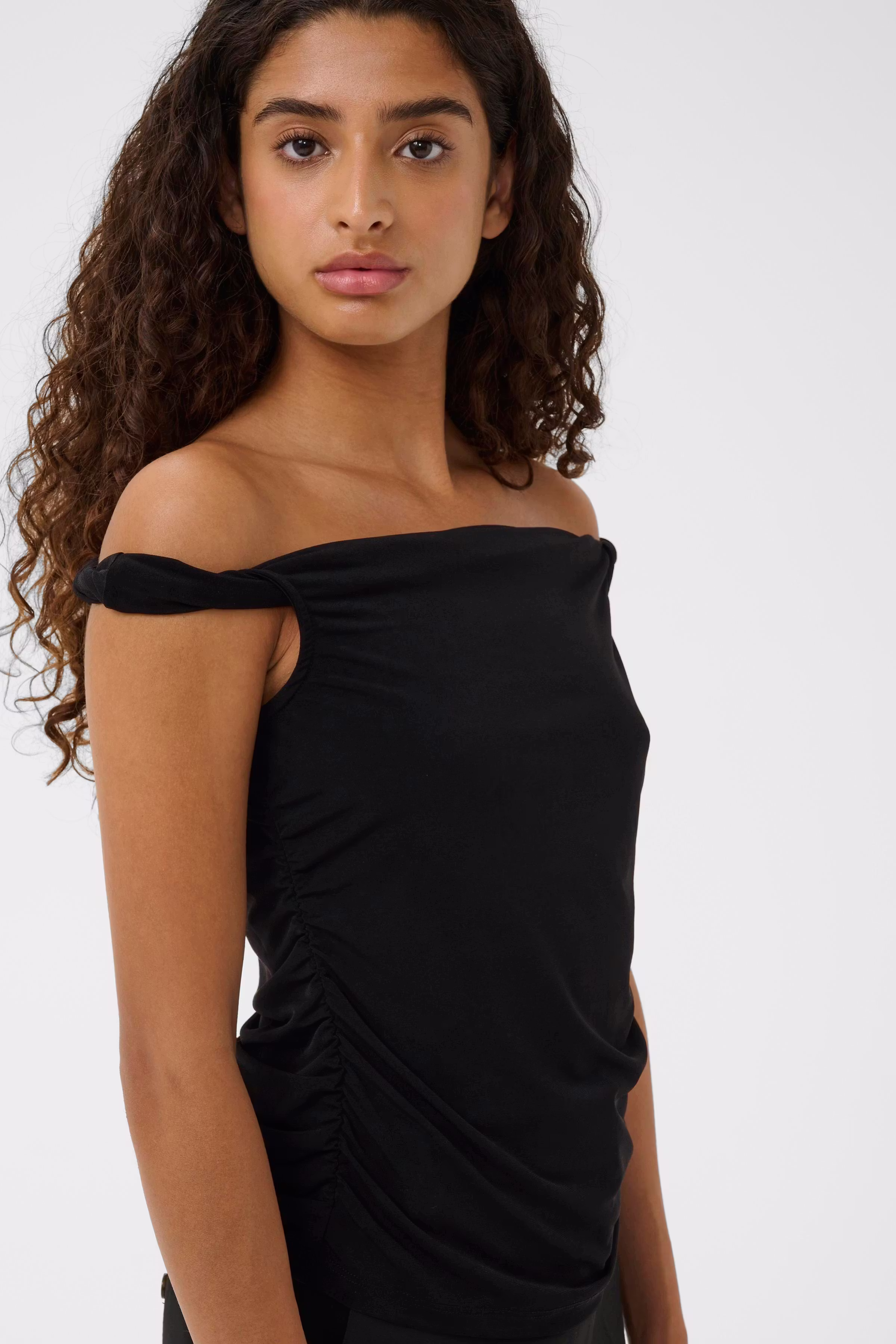 SLAdjo Top LOOKBOOK DETAIL 30408965-194008