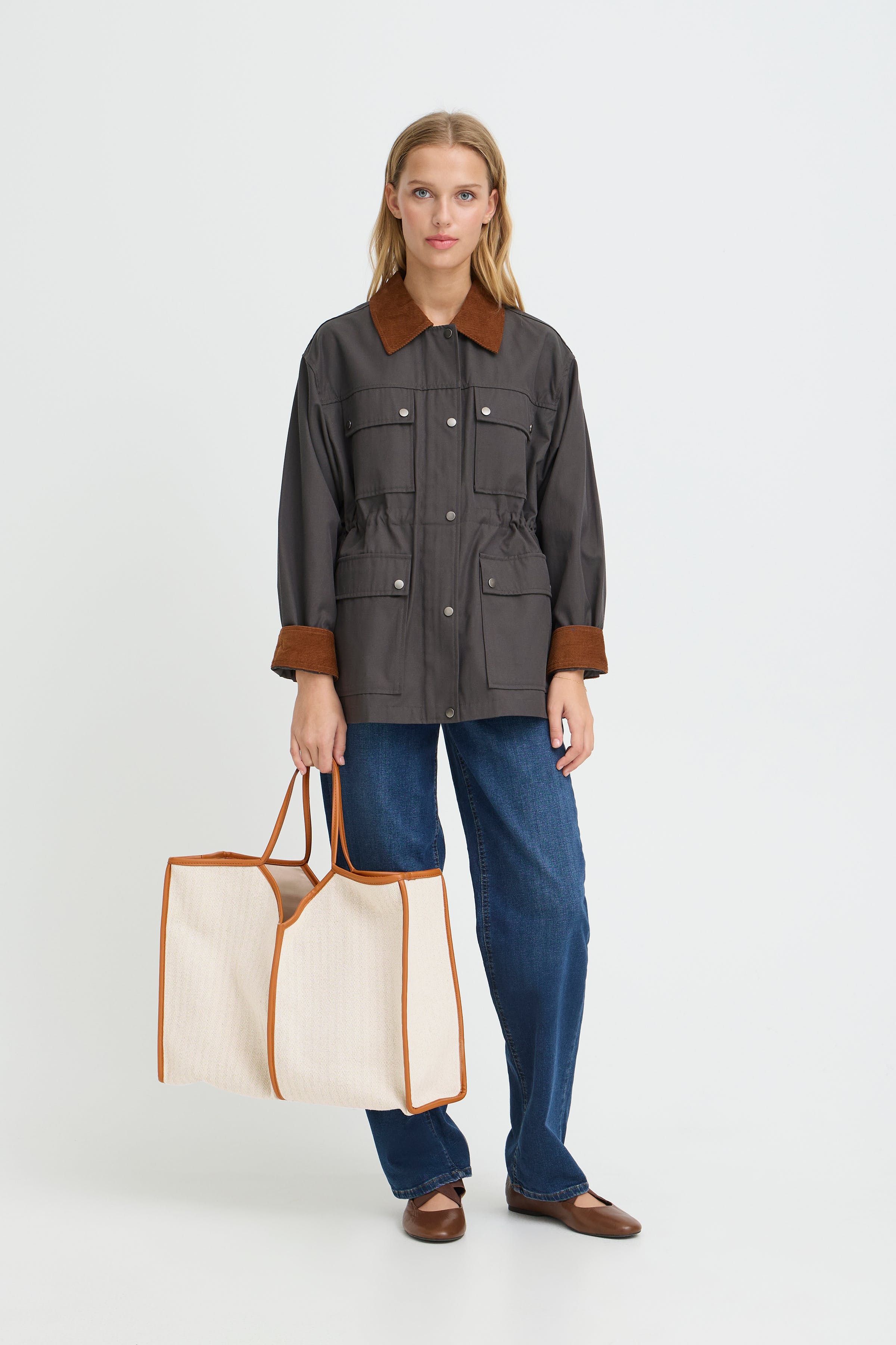 IAALICE Väska LOOKBOOK FRONT 20125304-151304