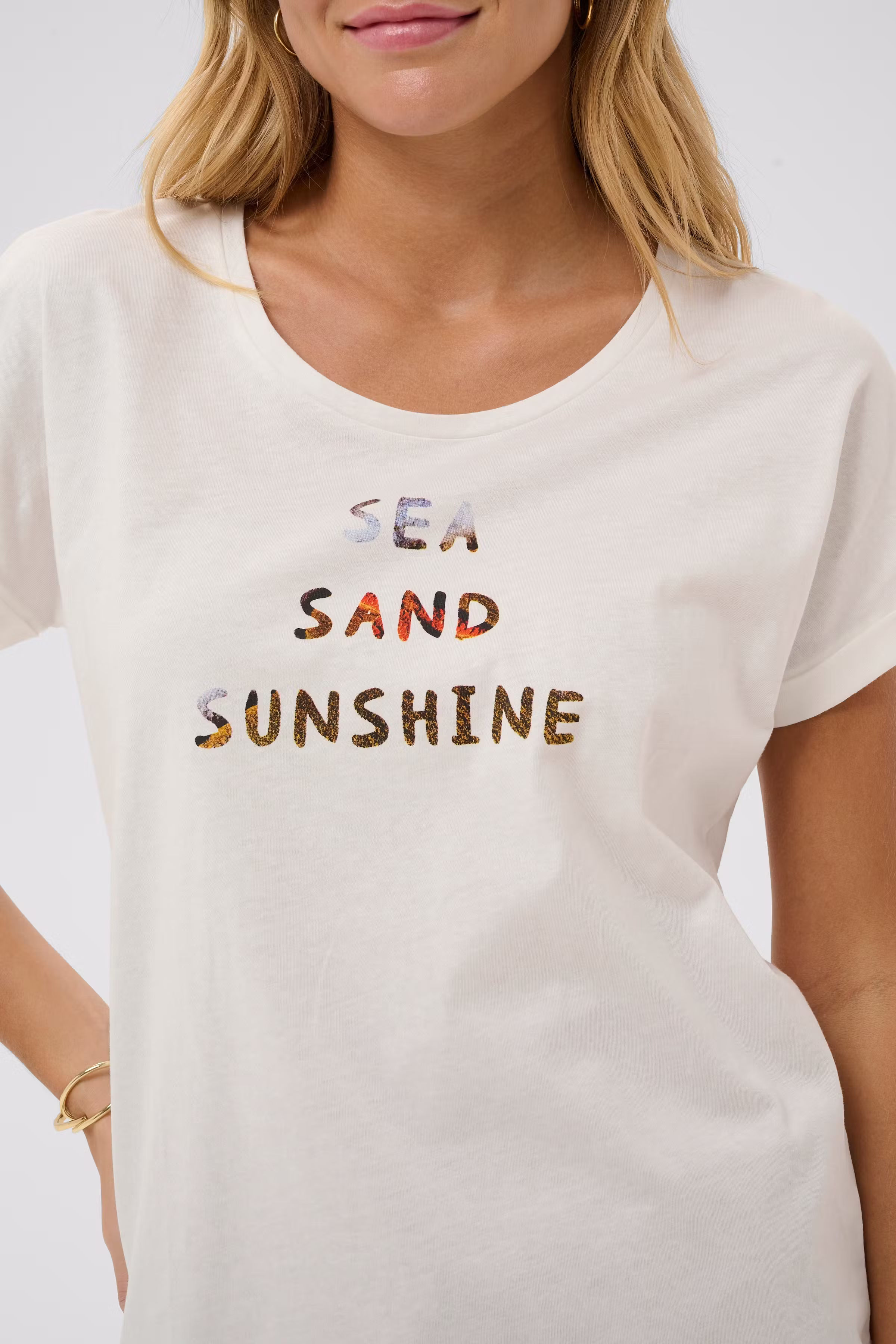 CRAlma T-shirt LOOKBOOK DETAIL 10615062-109366