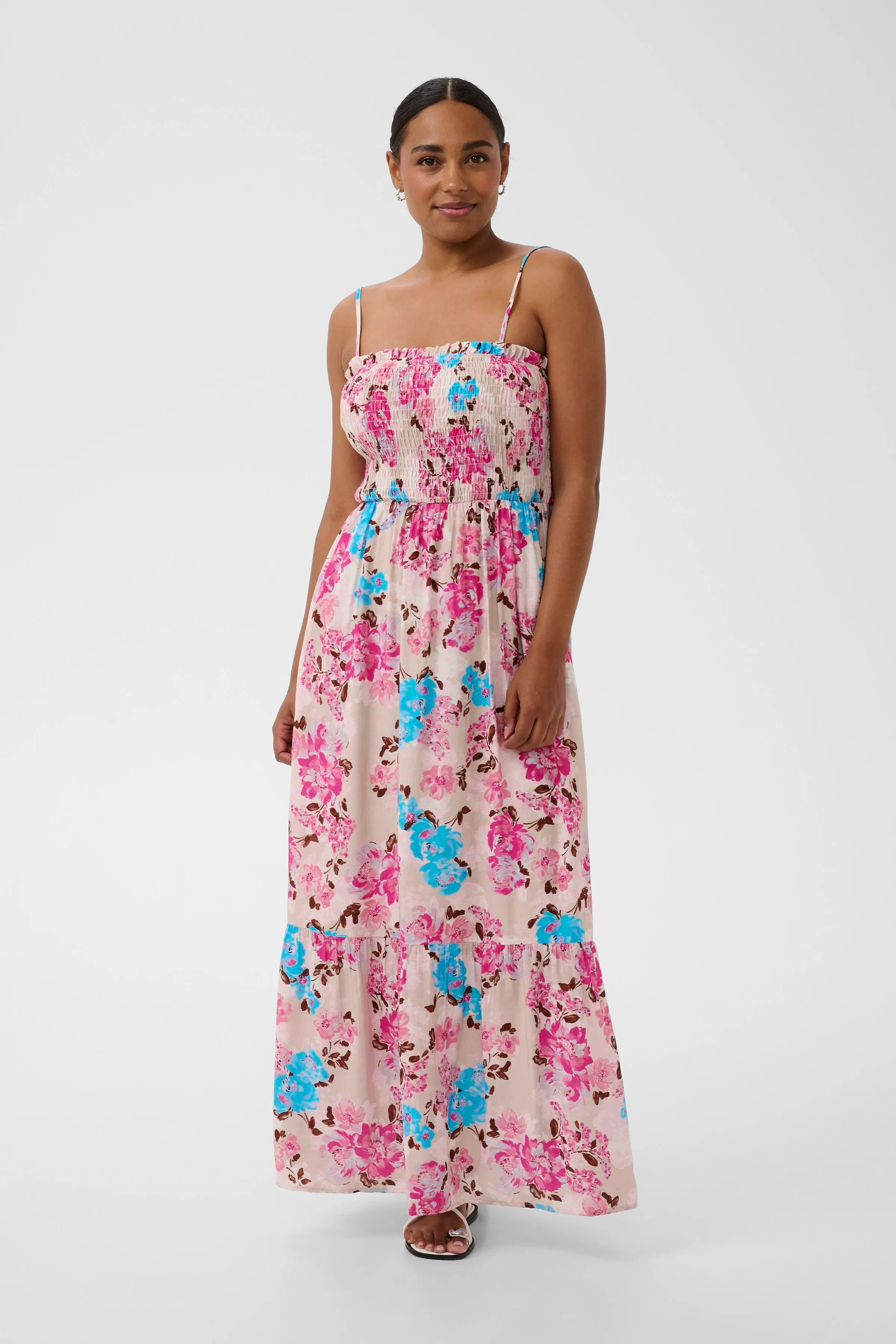 KAhaisley Dress LOOKBOOK FRONT 10511589-109324