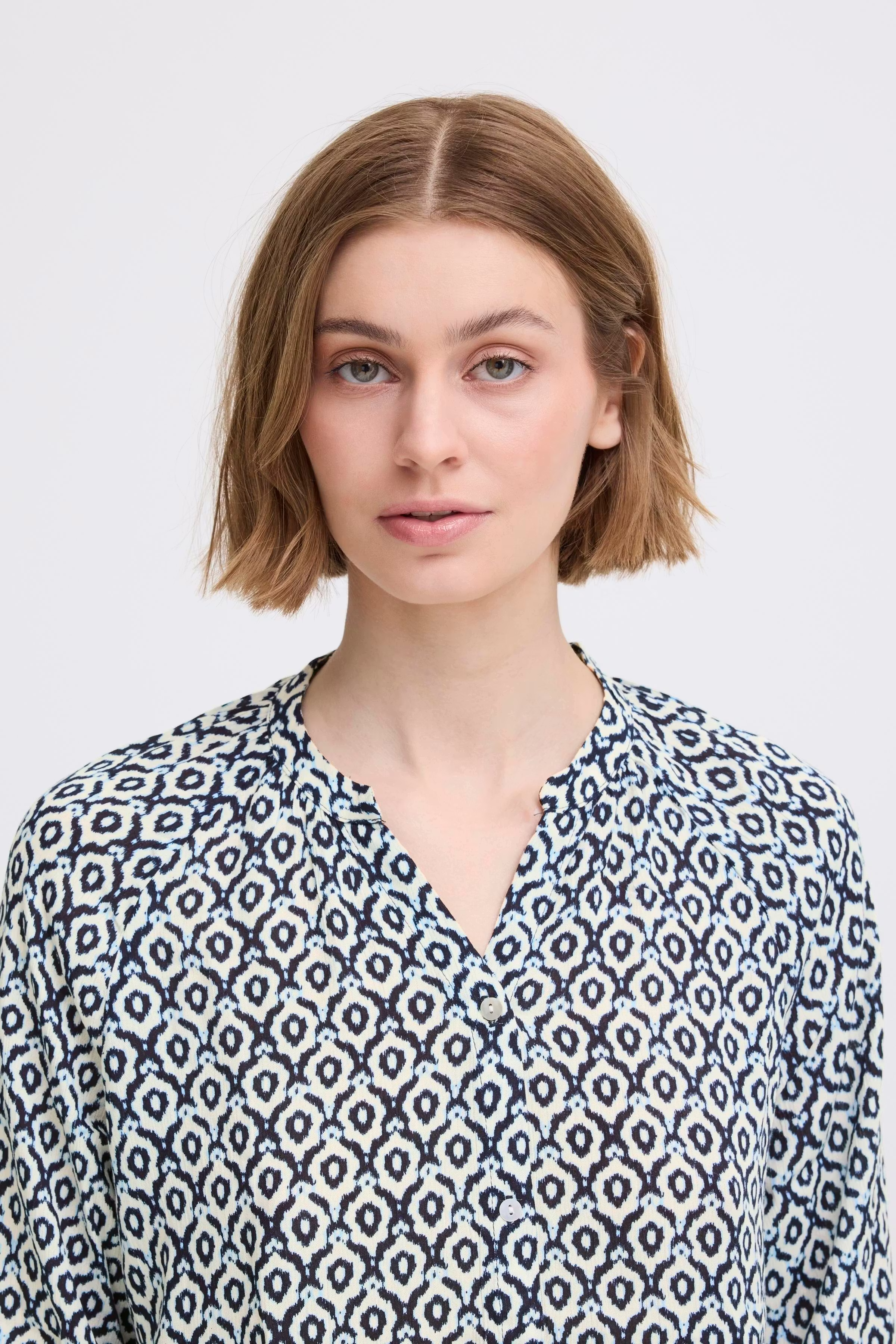 Langermet skjorte LOOKBOOK DETAIL 20123003-204483