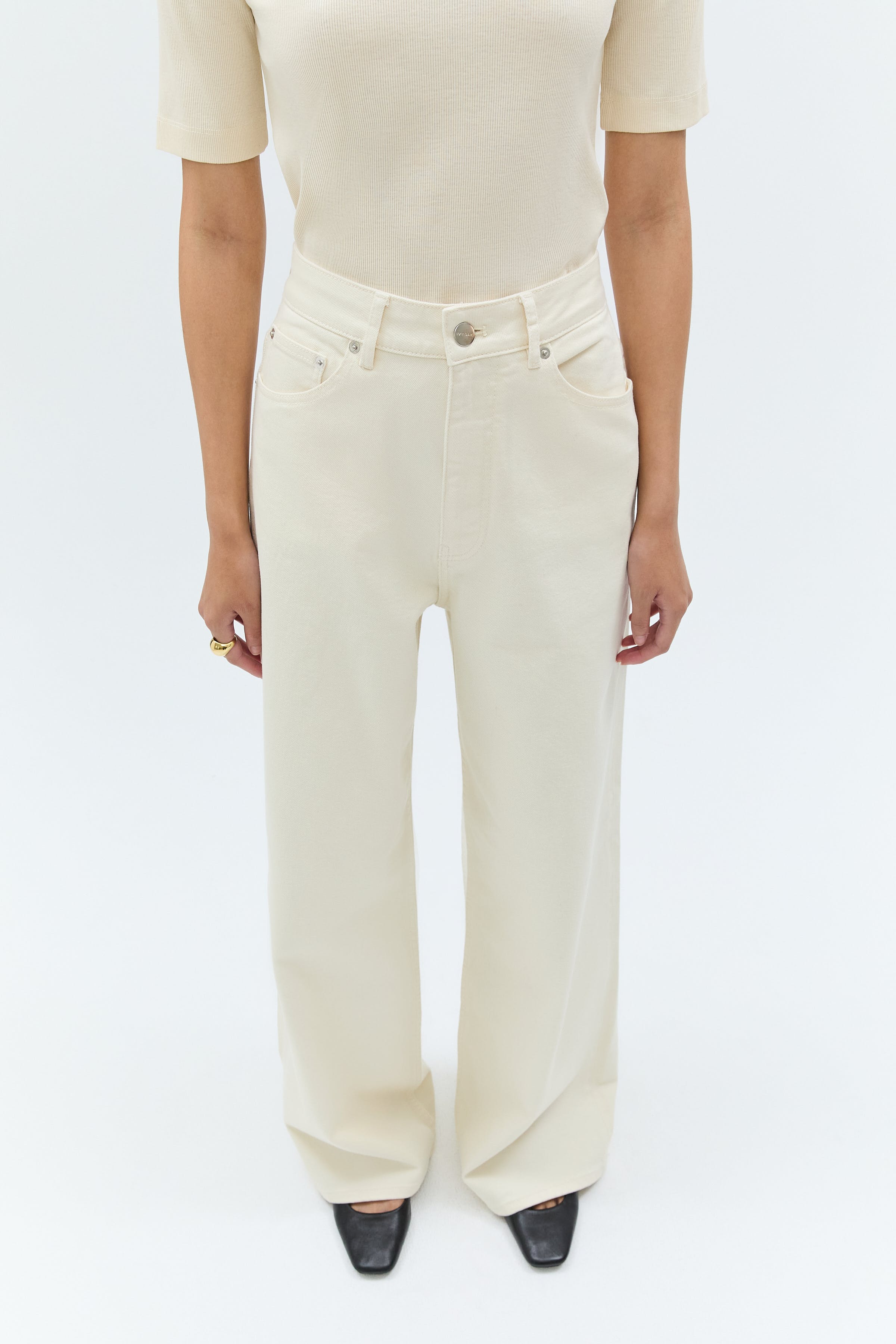 IOPrijanka Jeans LOOKBOOK FRONT 30600160-WH011