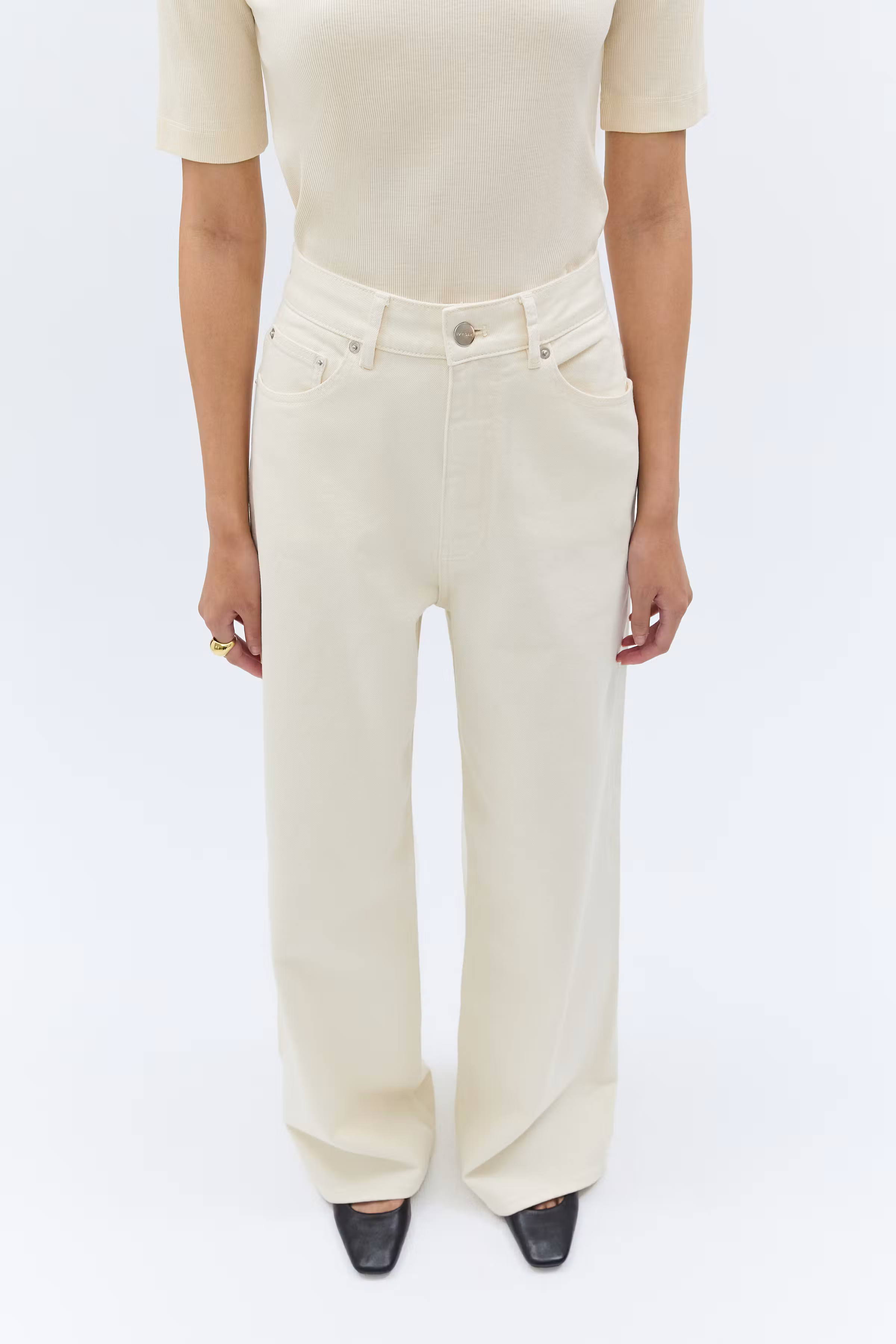 IOPrijanka Jeans LOOKBOOK FRONT 30600160-WH011