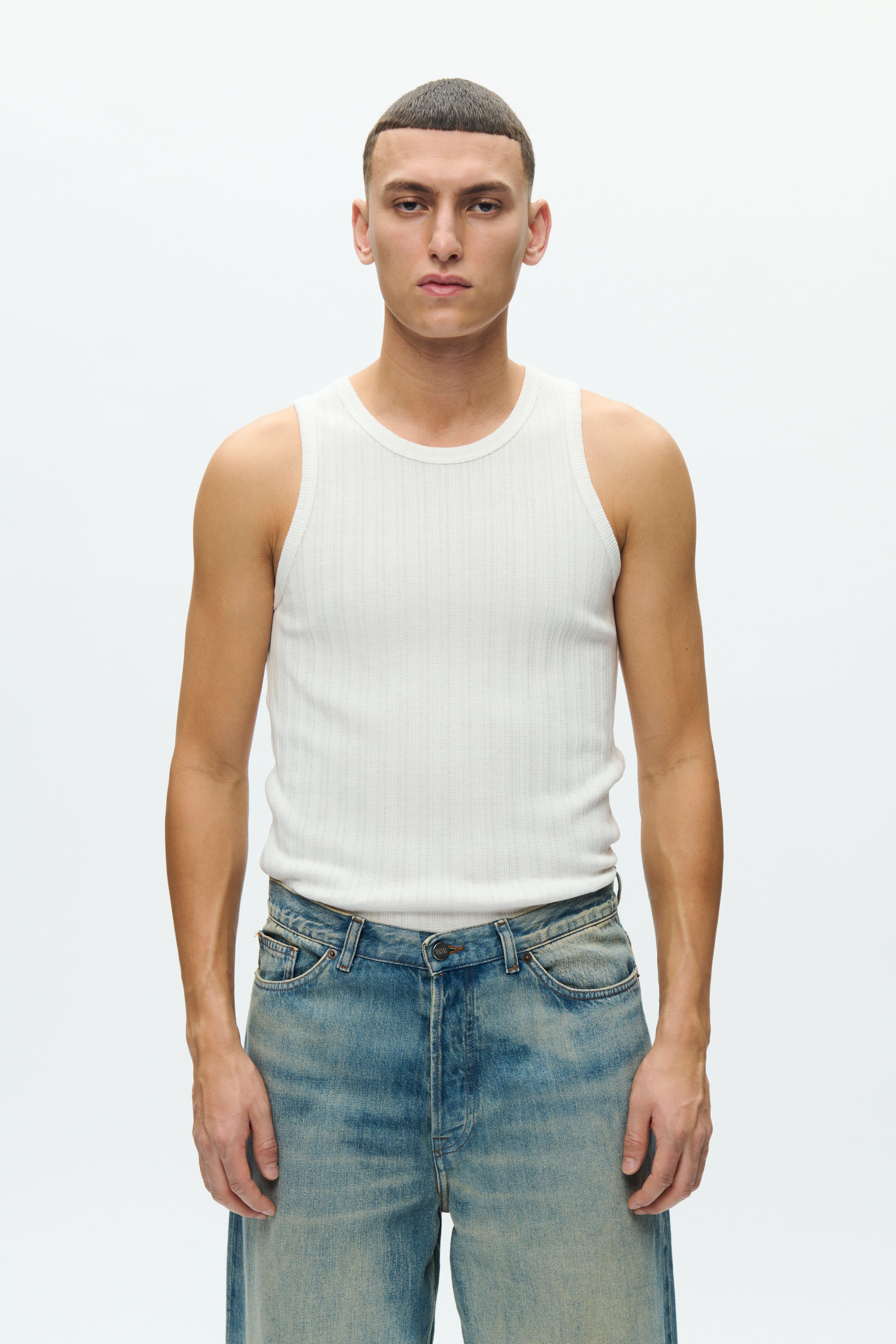 WWTank Top LOOKBOOK FRONT 30252005-114300