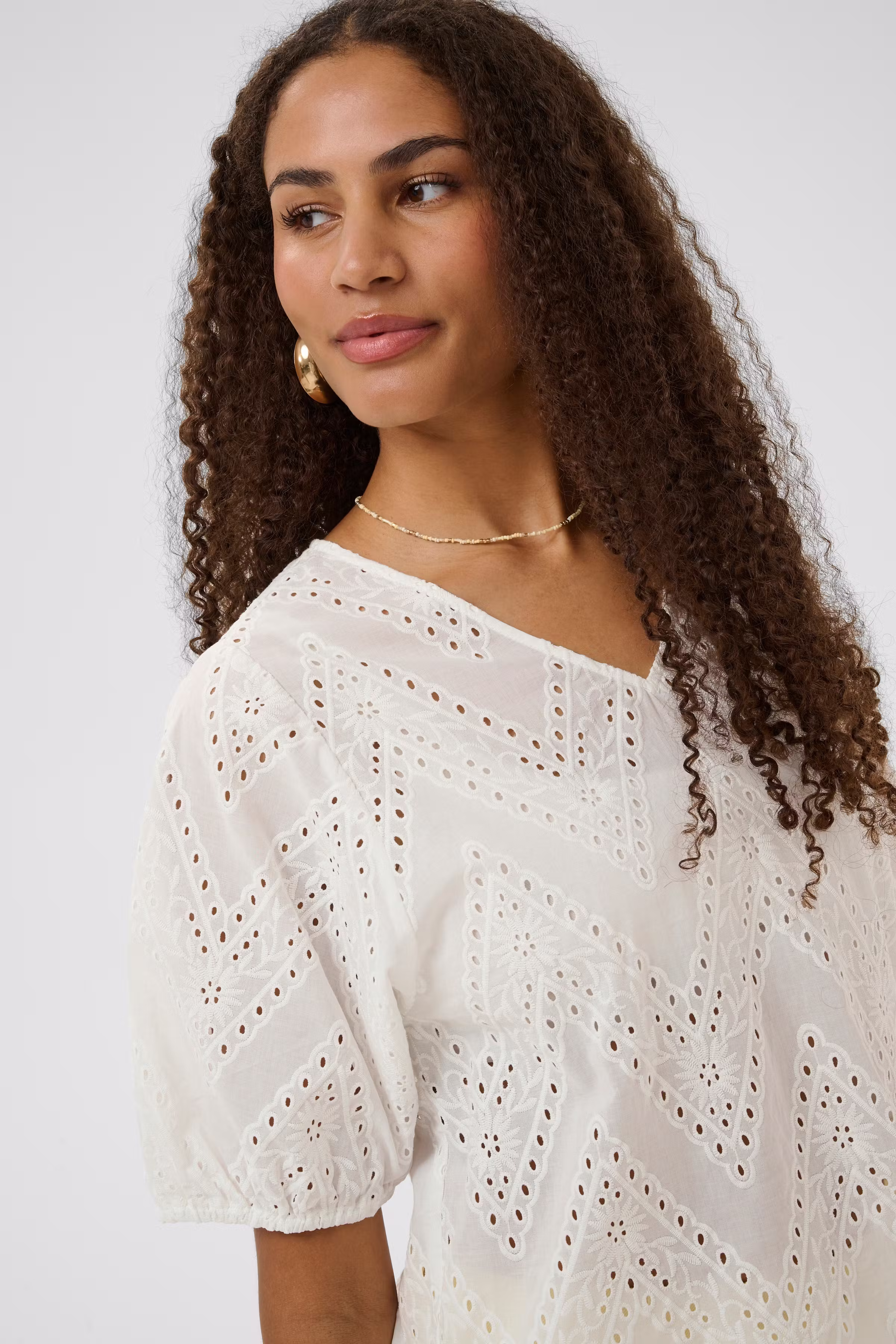 CRBritta Blouse LOOKBOOK BACK 10615000-110602