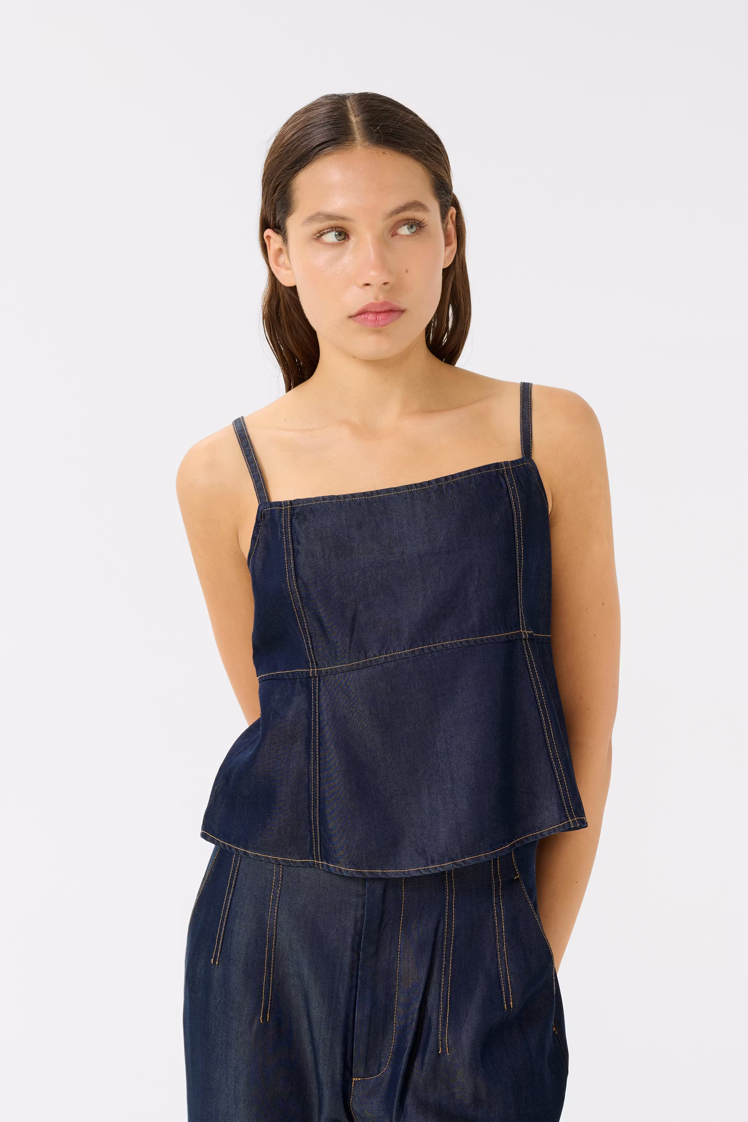 GZnia Top LOOKBOOK FRONT 10910376-107762