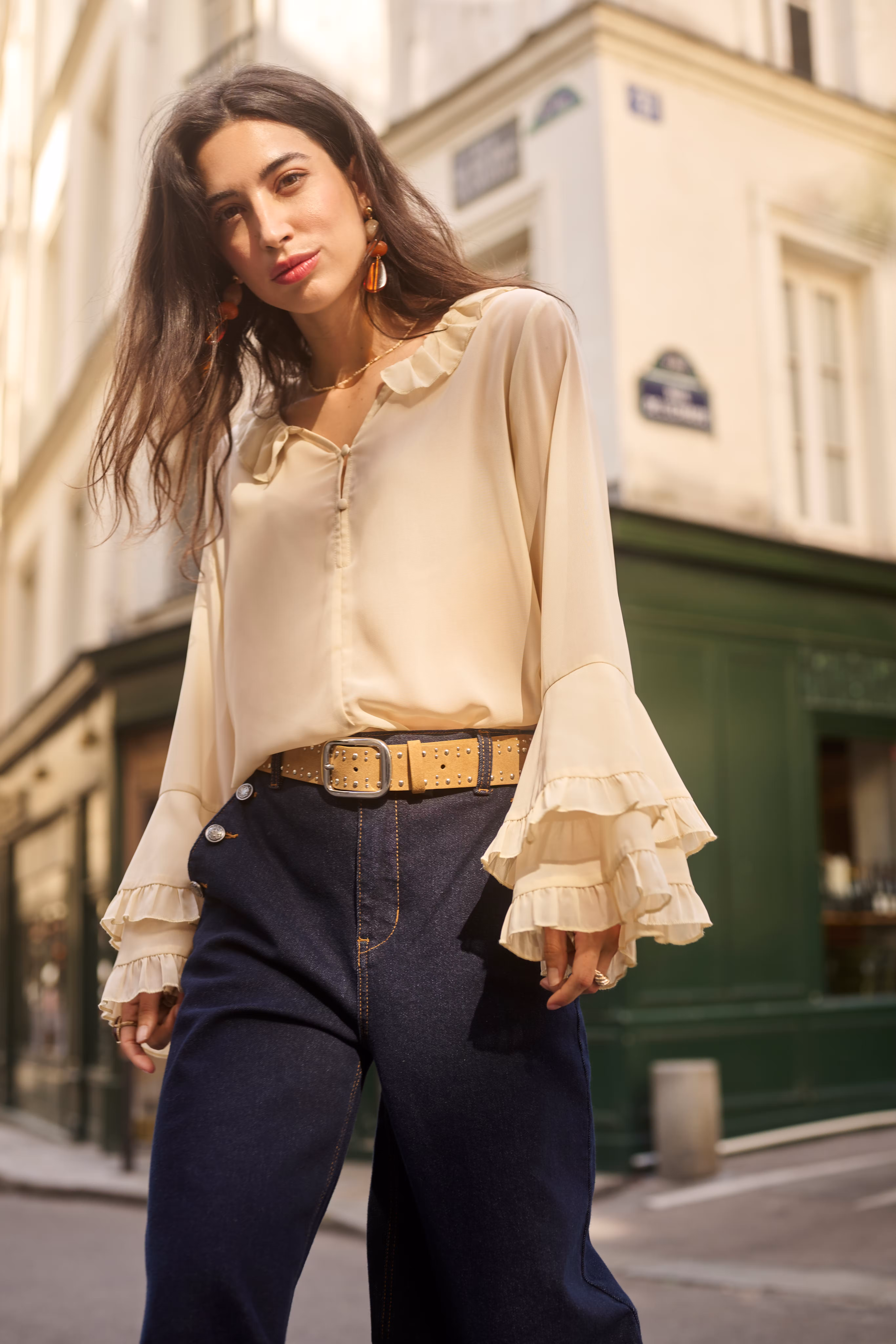 CRFlouncy Bluse LOCATION NONE 10615646-130401