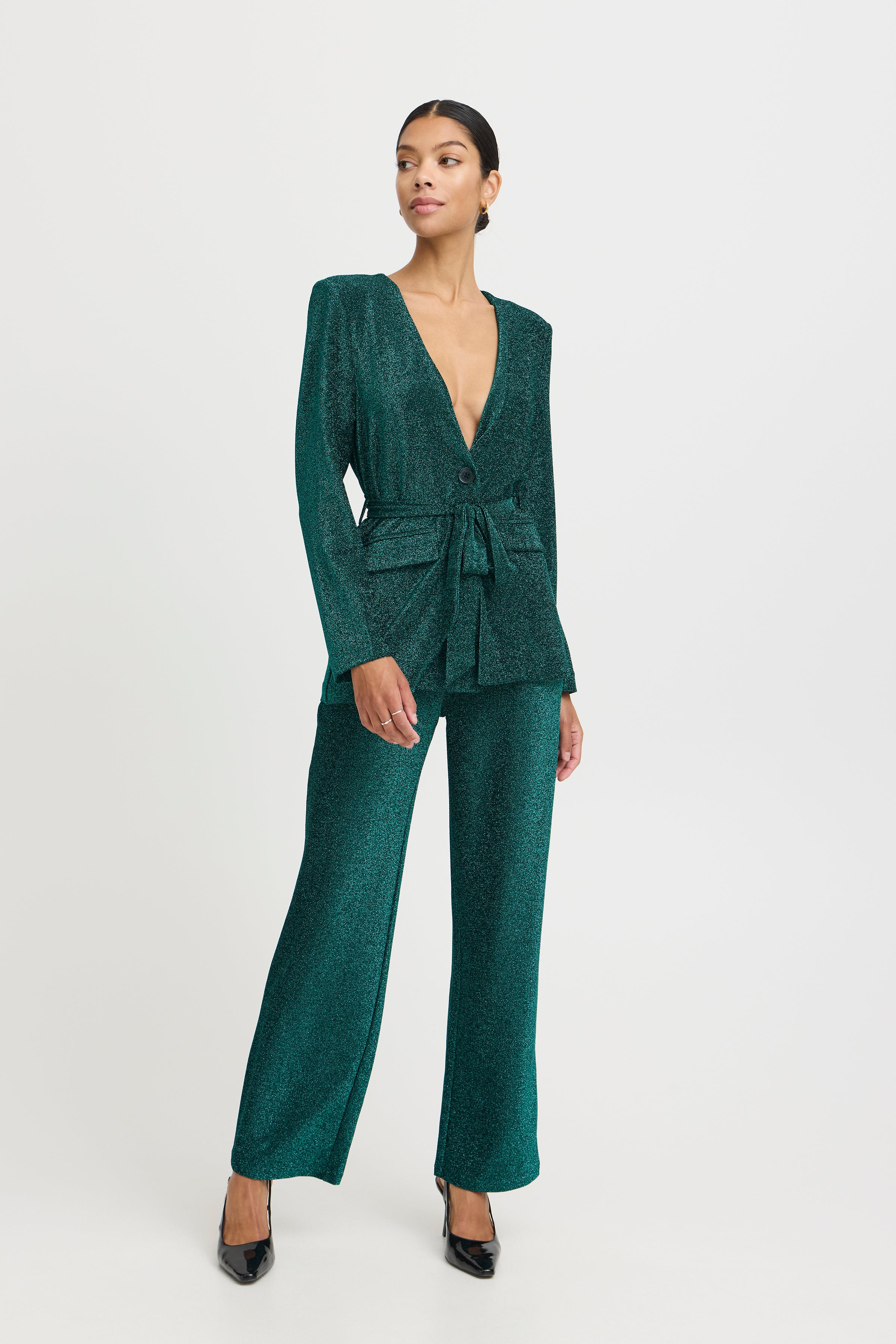 BYTACHA Hose LOOKBOOK FRONT 20815947-203639