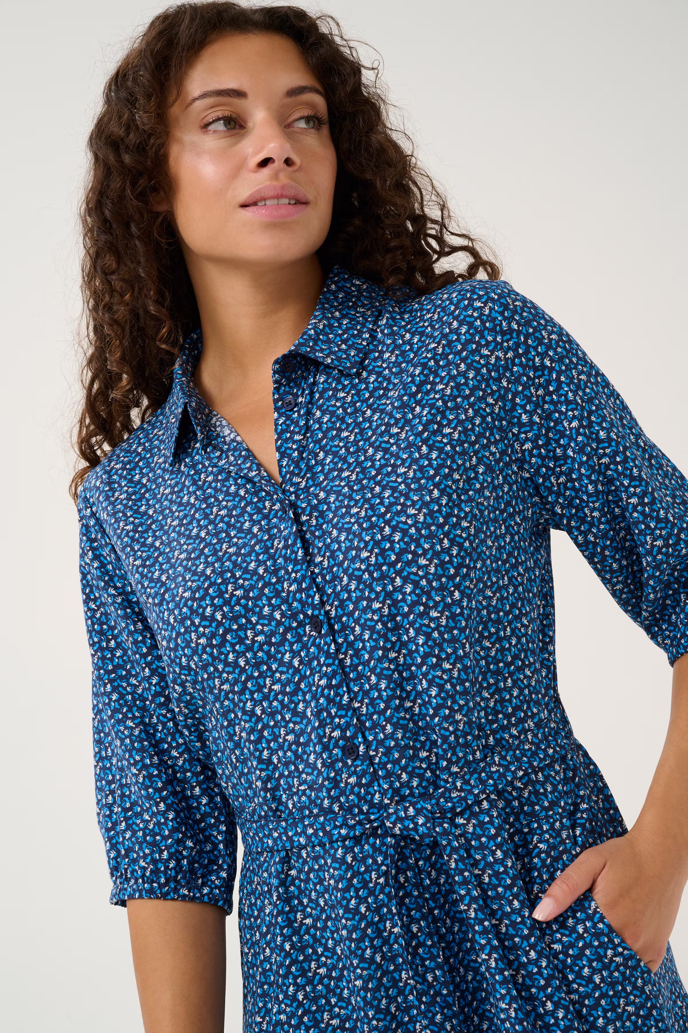 CRTiah Robe LOOKBOOK DETAIL 10611340-105492