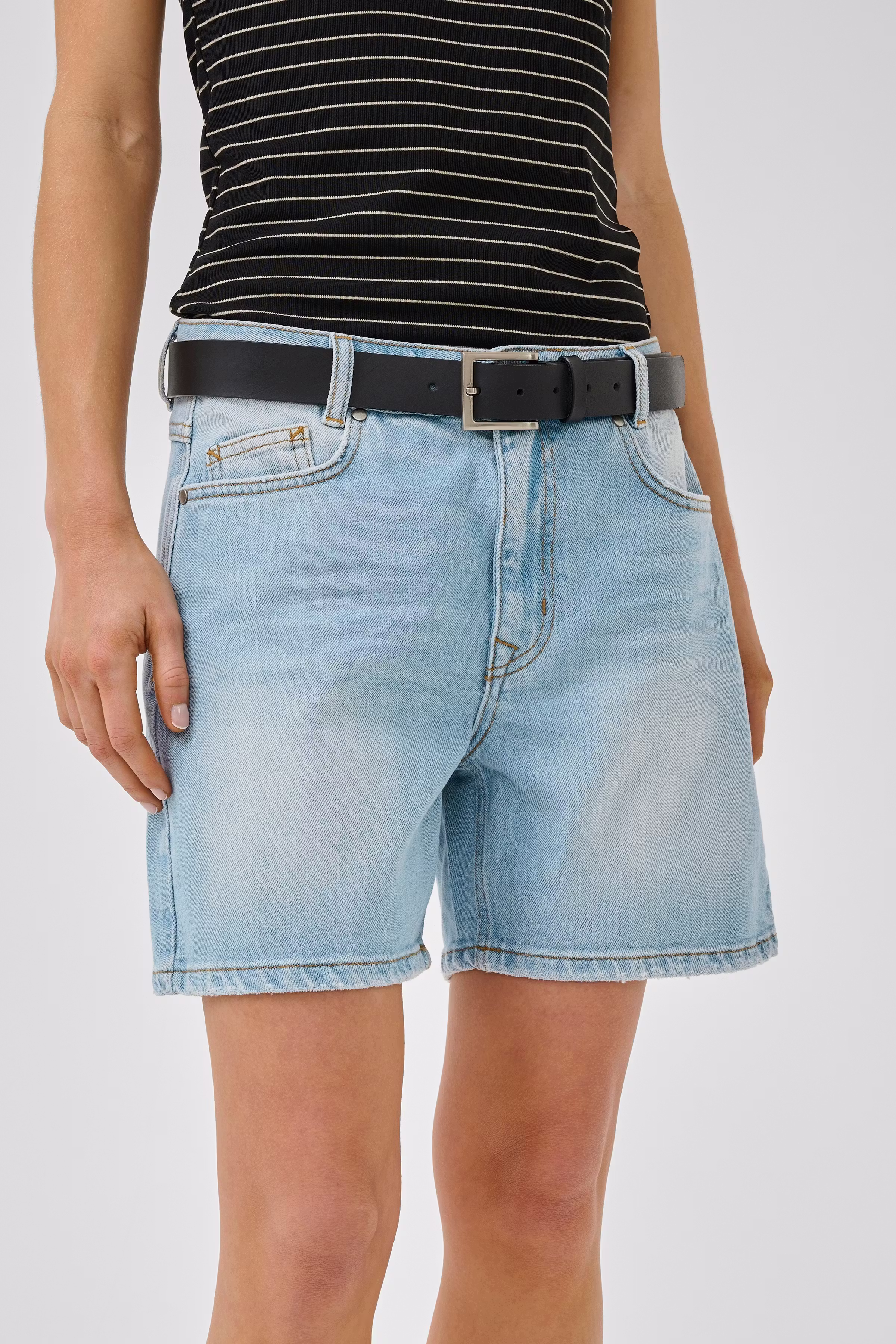 LucyMW Shorts LOOKBOOK DETAIL 10704295-109491