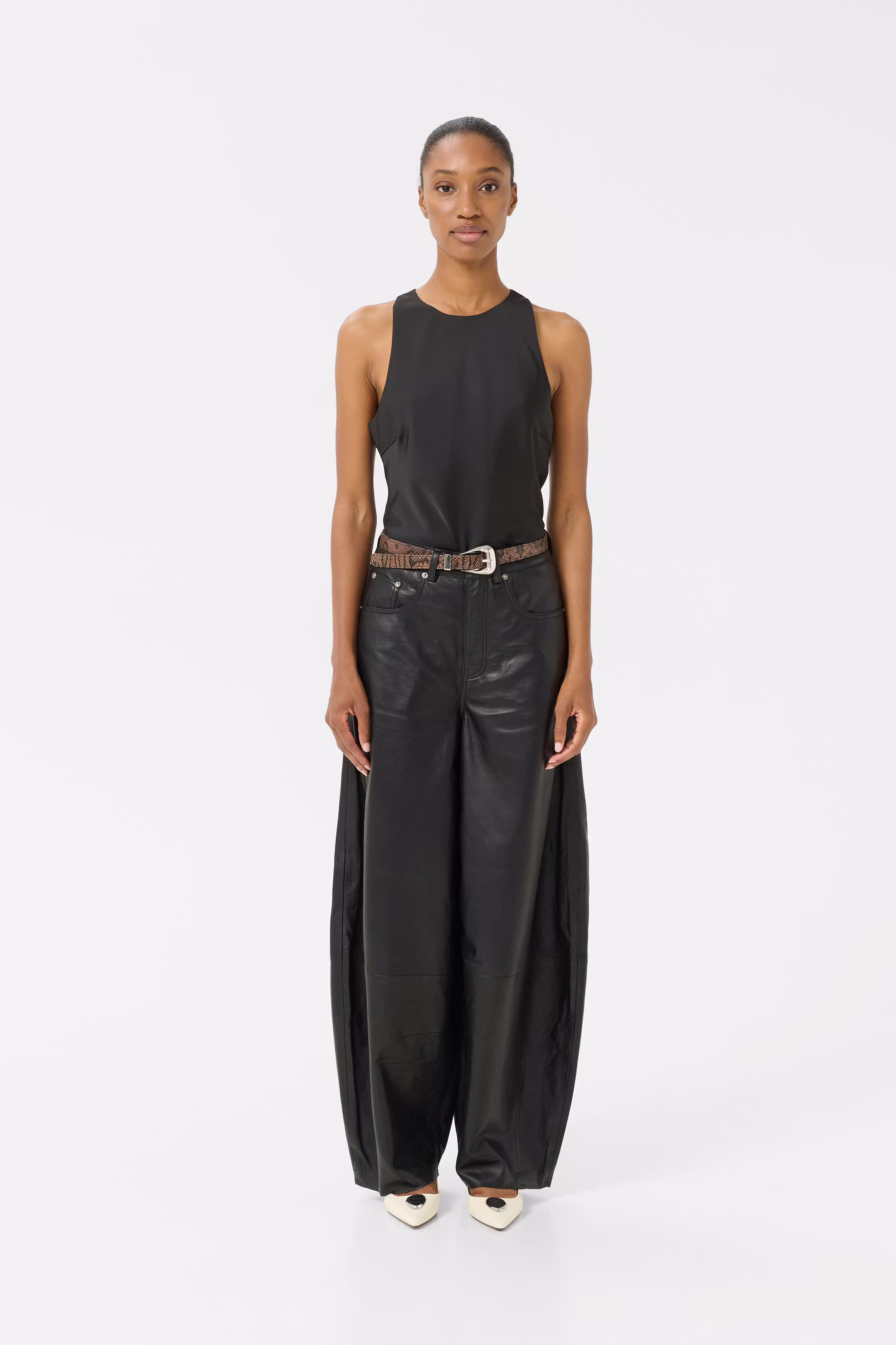 GZceri Blus LOOKBOOK FRONT 10910424-100017