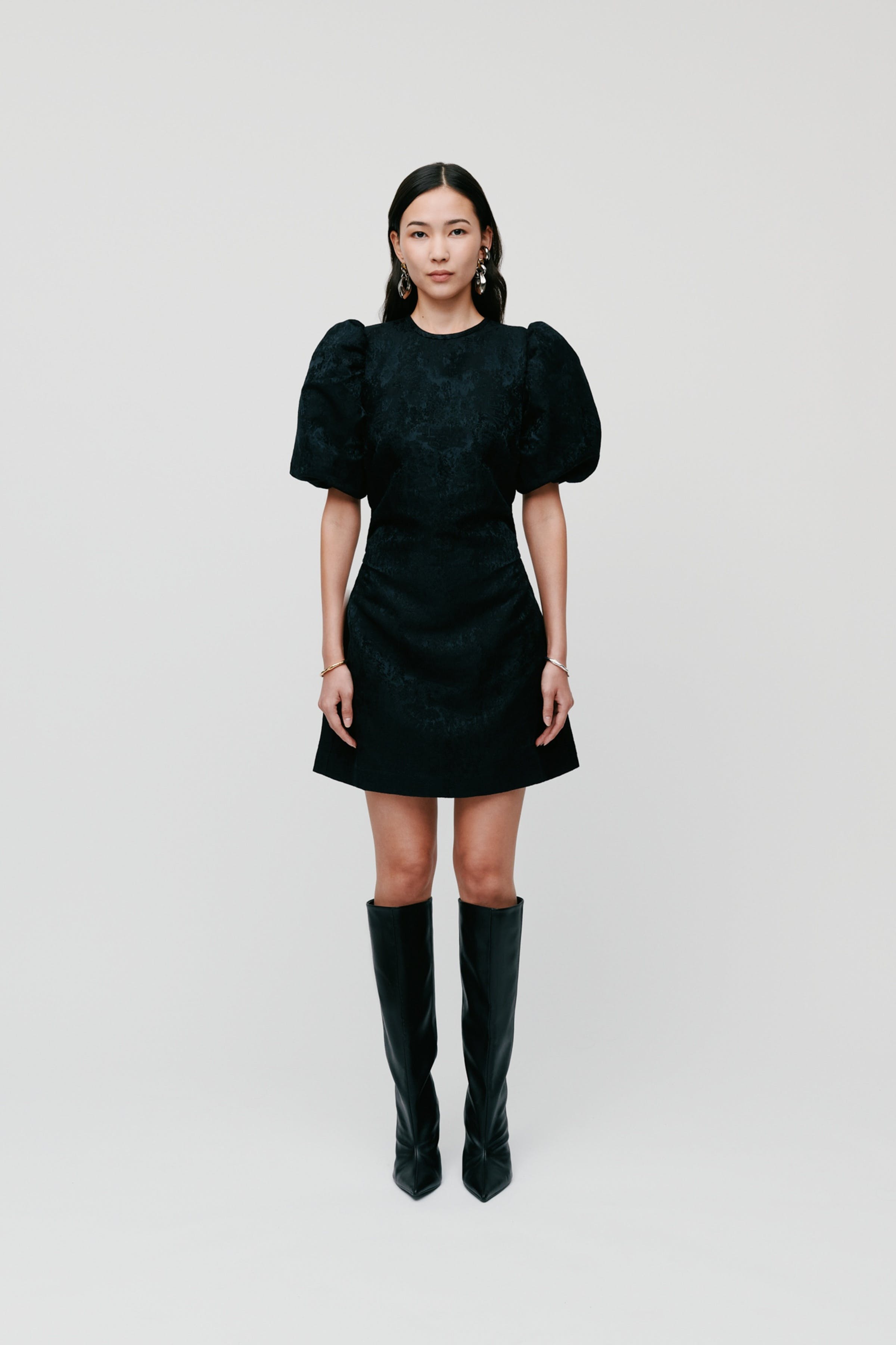 Nissa Kleid LOOKBOOK FRONT 30600539-BK999