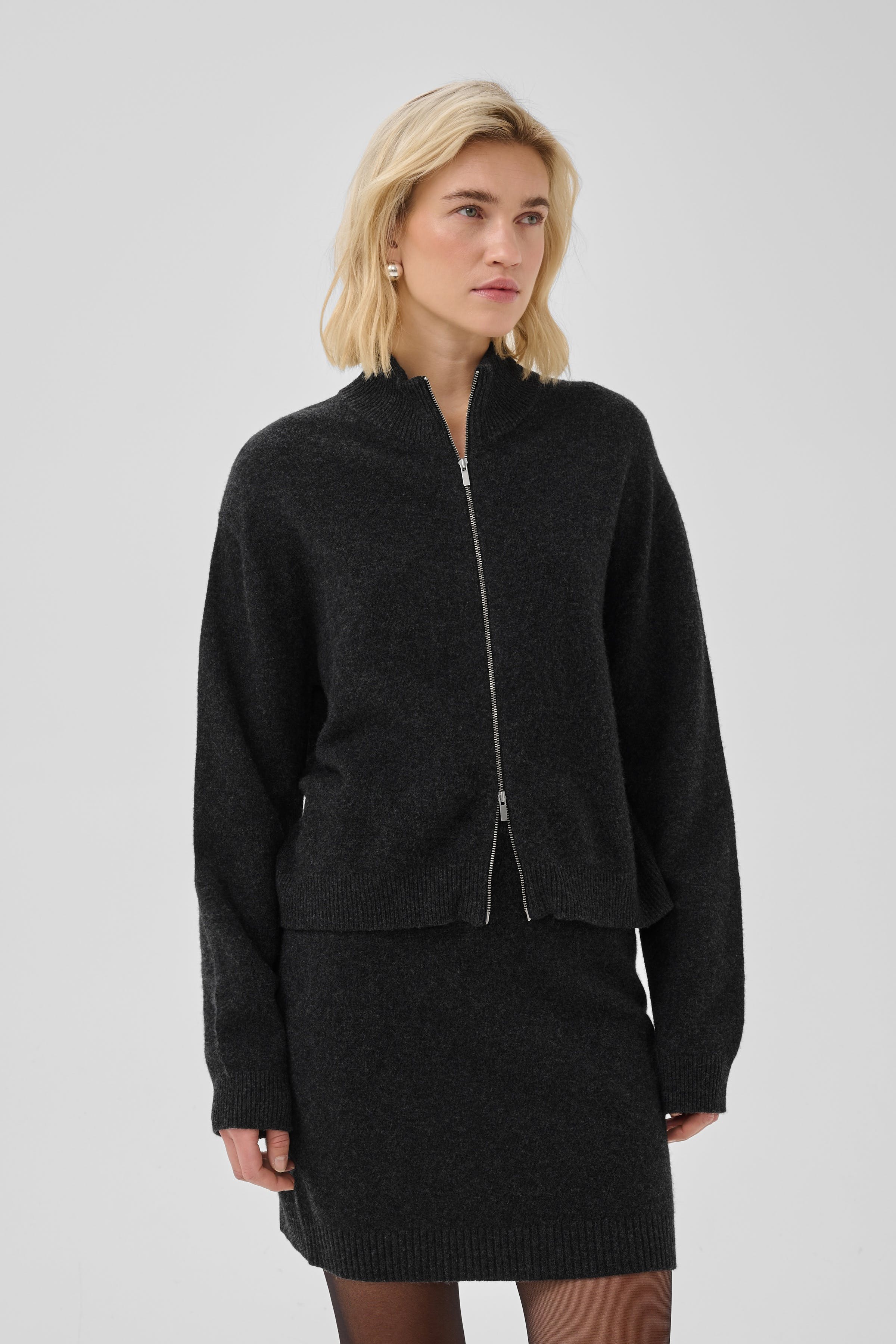 MWTracy Cardigan LOOKBOOK FRONT 10705644-100379