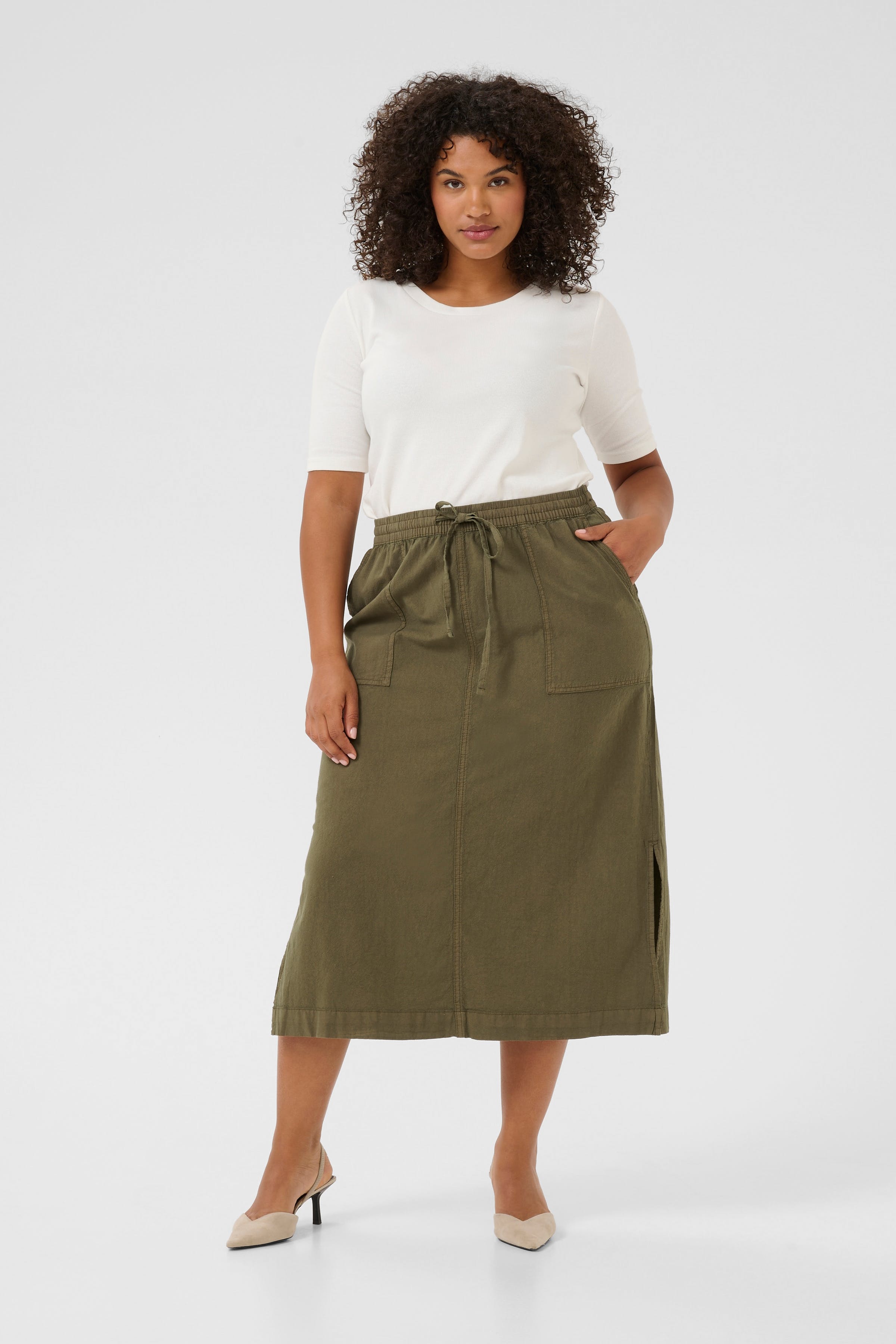 KCnana Skirt LOOKBOOK FRONT 10582896-190511