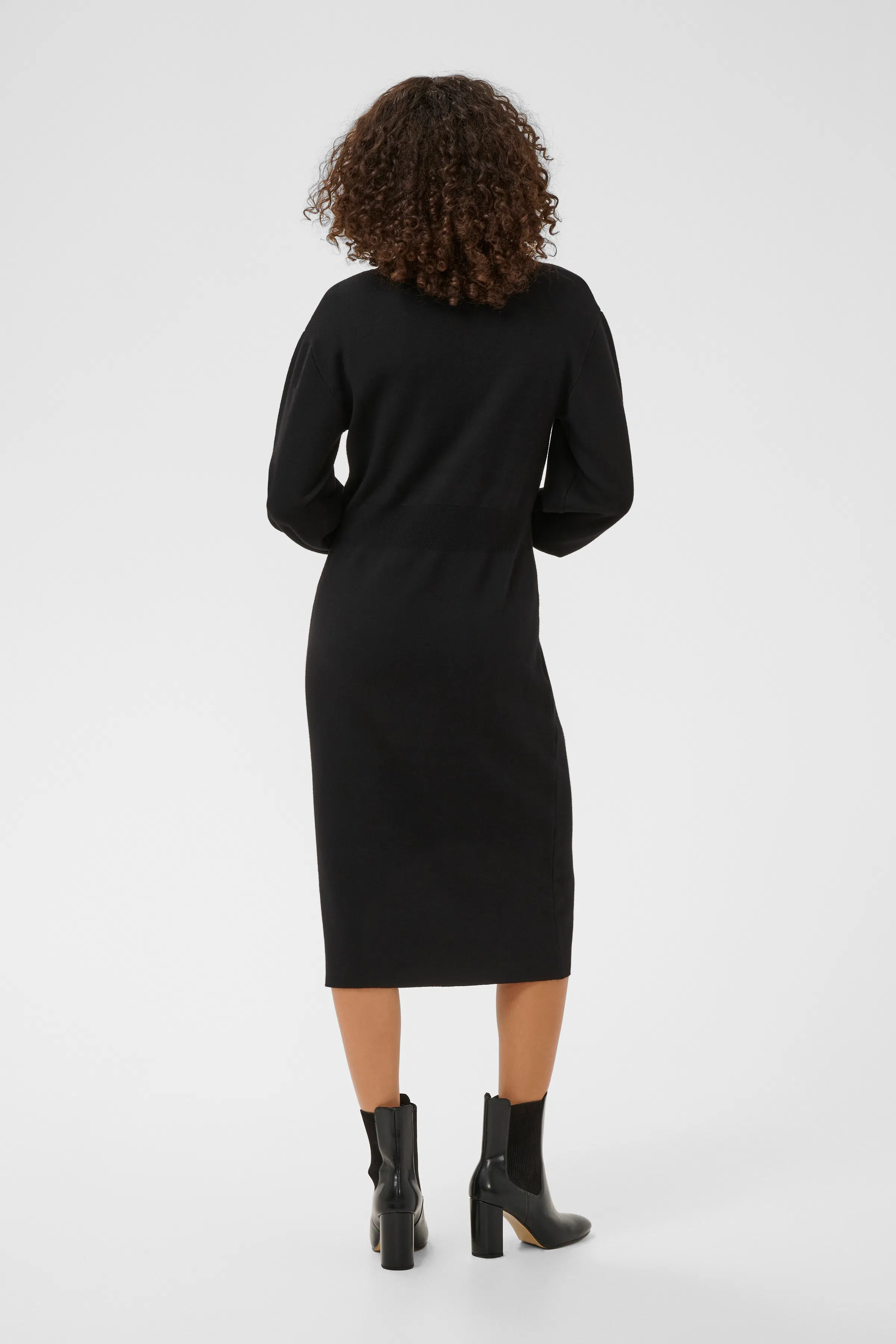 KAmarina Kjole LOOKBOOK BACK 10511394-100121