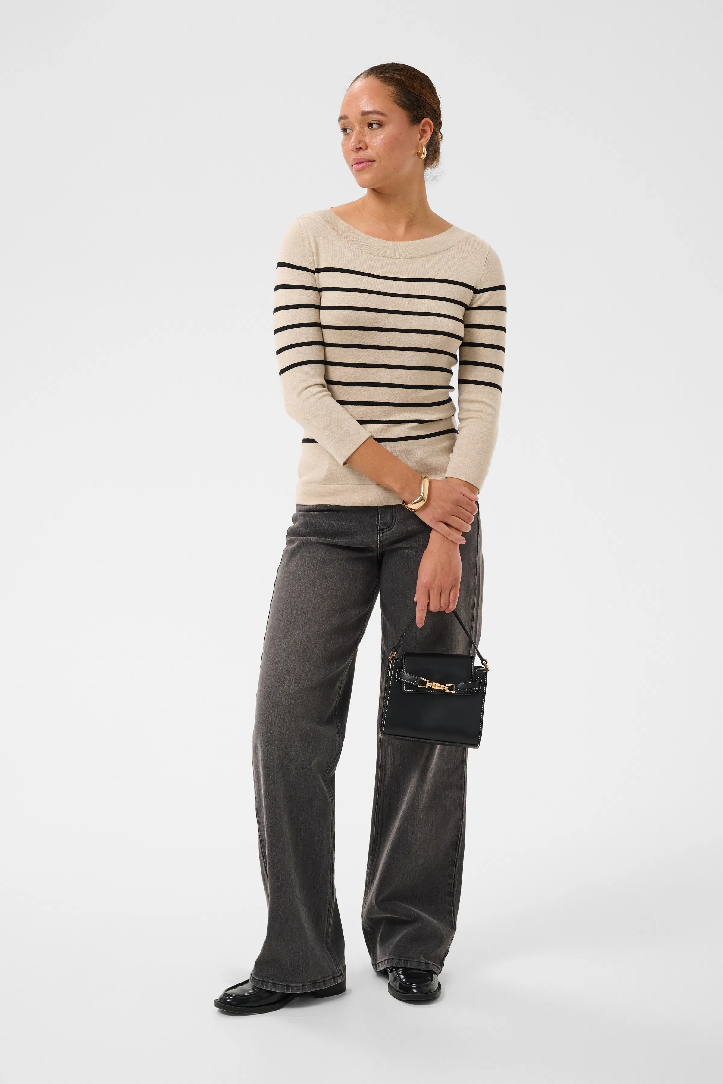 KAlizza Pullover LOOKBOOK FRONT 10510195-109662